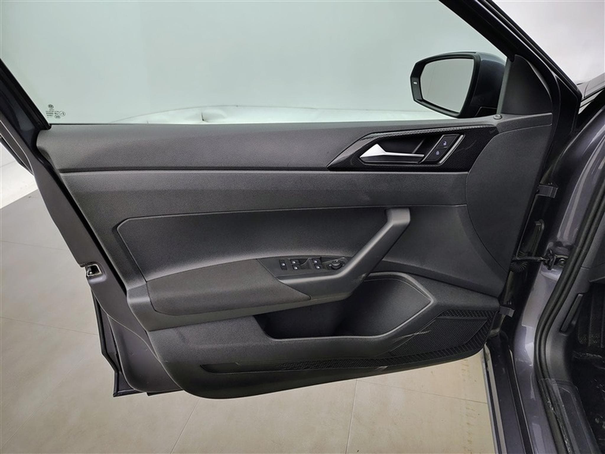 VW Polo 1.0 TSI 95Cv DSG Urban CARPLAY / CAMERA / PDC / ALU (2024) - Photo 16