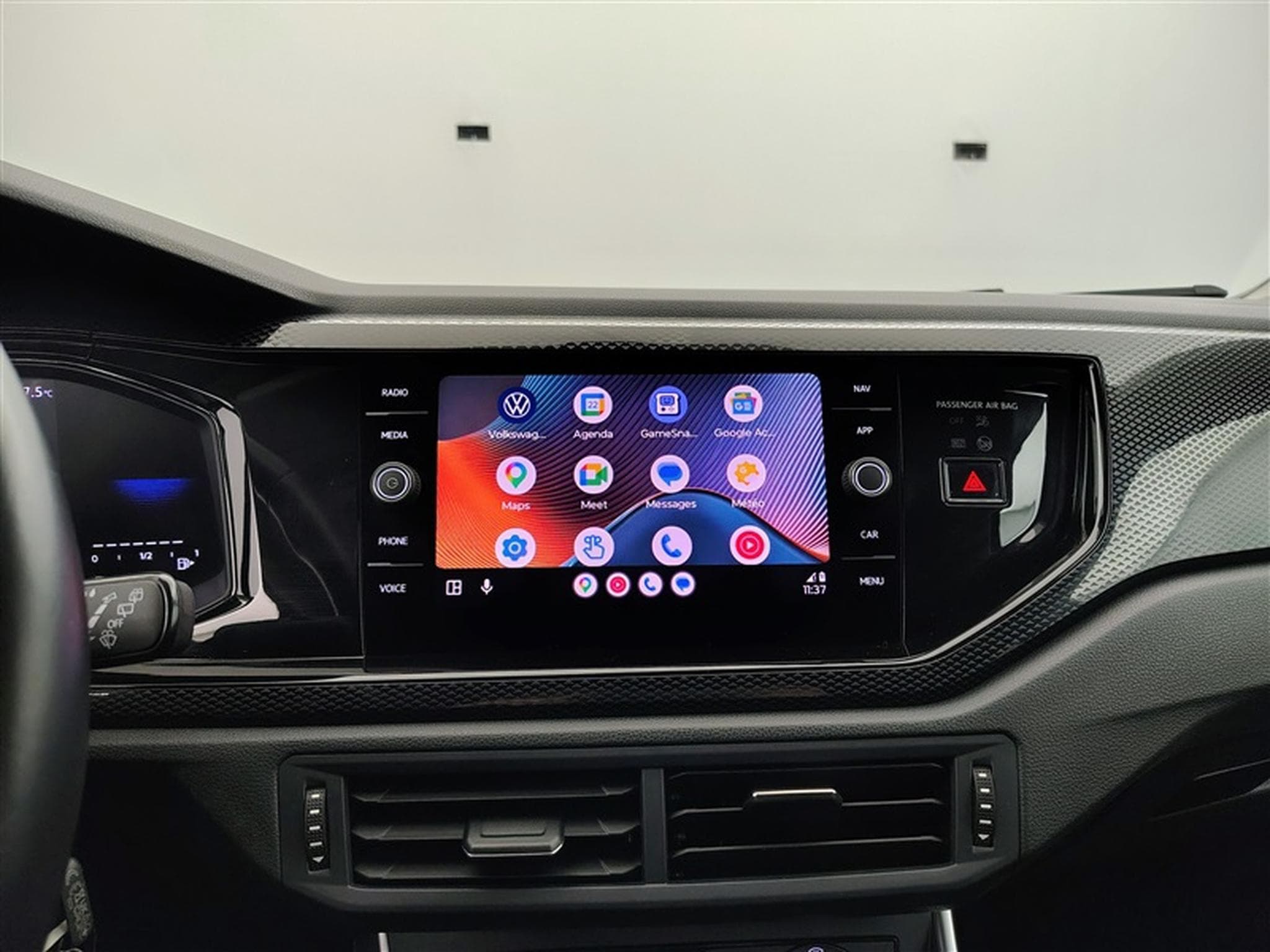 VW Polo 1.0 TSI 95Cv DSG Urban CARPLAY / CAMERA / PDC / ALU (2024) - Photo 19
