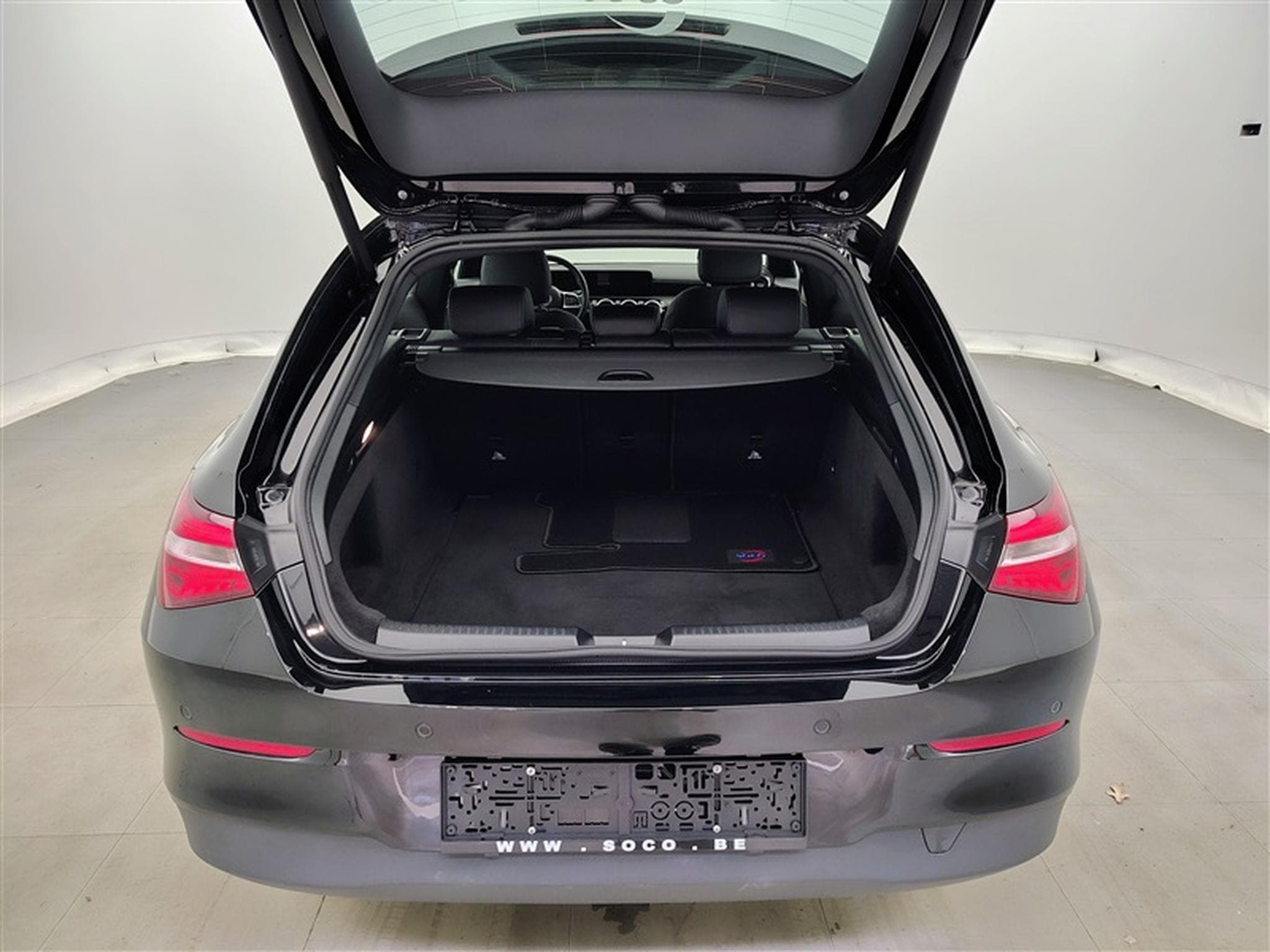 Mercedes CLA 180 180 d Business Solution S-CUIR/NAVI/JA16/PDC AV AR (2023) - Photo 14