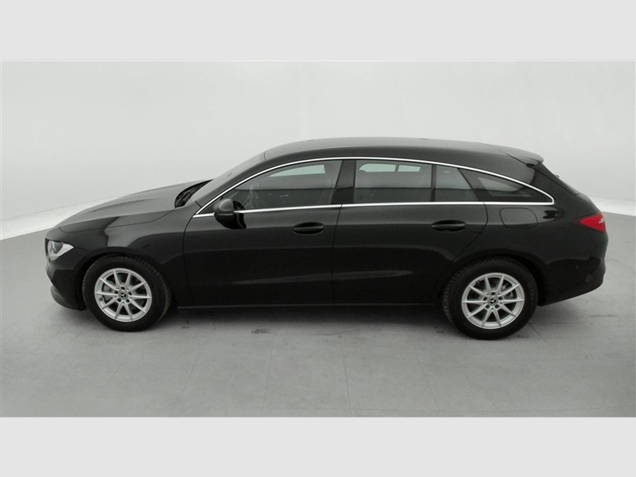Mercedes CLA 180 180 d Business Solution S-CUIR/NAVI/JA16/PDC AV AR (2023) - Photo 3