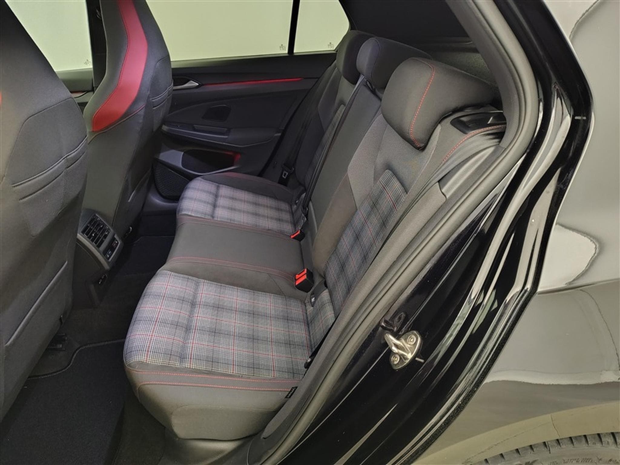 VW Golf GTI 2.0 TSI 245Cv  **FULL LED/NAVI/SG CH/ALU 19"** (2021) - Photo 13