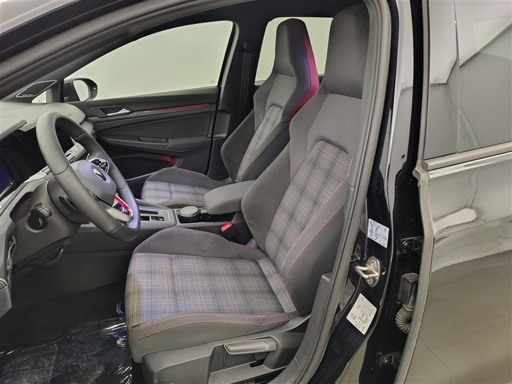 VW Golf GTI 2.0 TSI 245Cv  **FULL LED/NAVI/SG CH/ALU 19"** (2021) - Photo 7