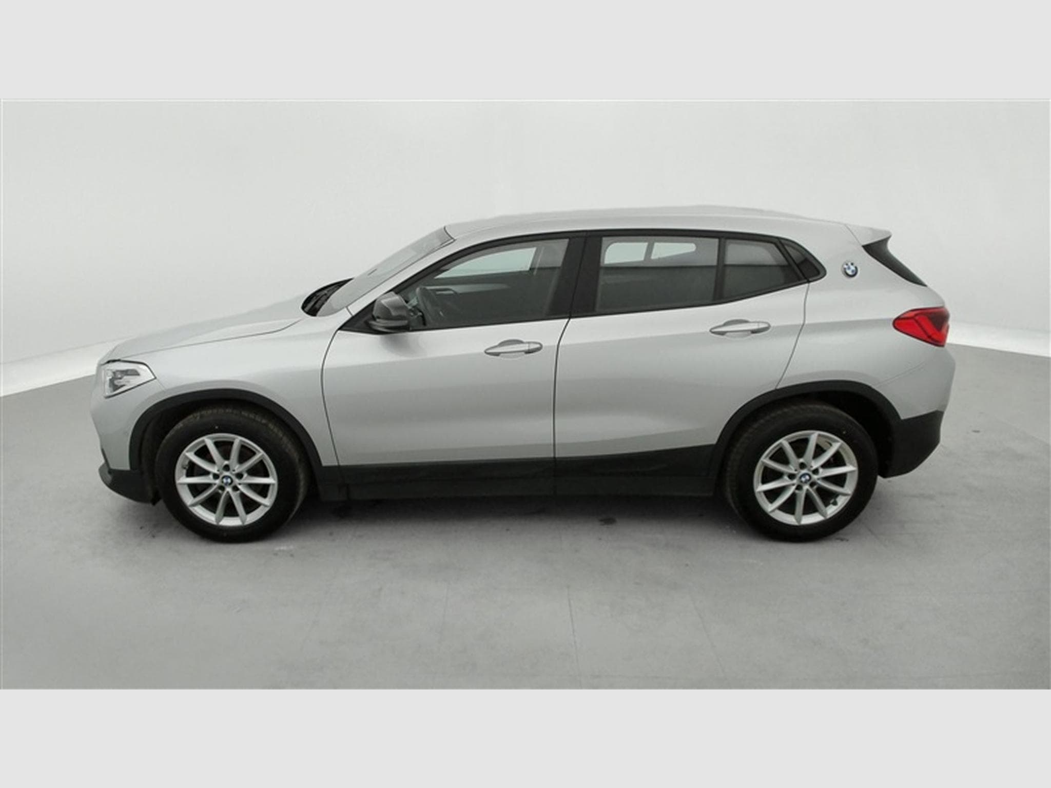 BMW X2 1.5 dA sDrive16 NAVI PRO / CLIM / FULL LED (2020) - Photo 3