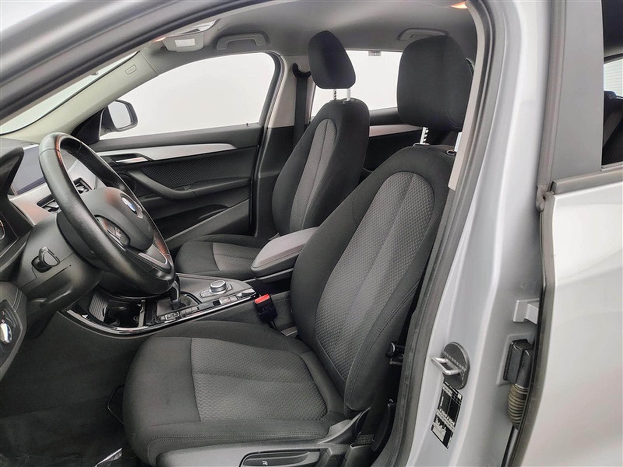 BMW X2 1.5 dA sDrive16 NAVI PRO / CLIM / FULL LED (2020) - Photo 7