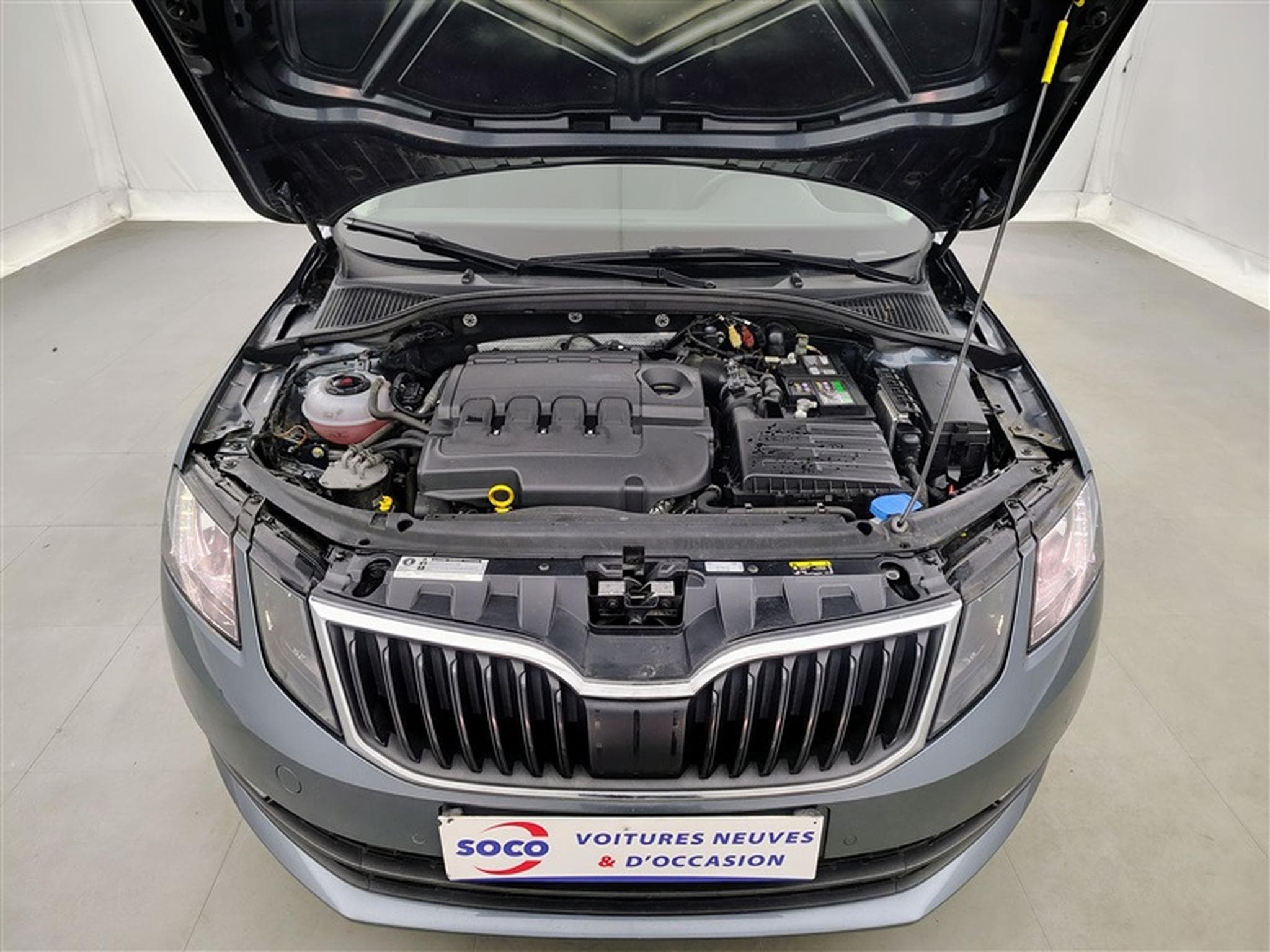 Skoda Octavia 1.6 TDi 115Cv Ambition NAVI / ALU / PDC (2020) - Photo 20
