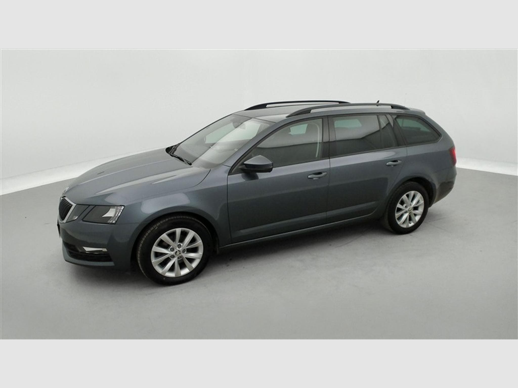 Skoda Octavia 1.6 TDi 115Cv Ambition NAVI / ALU / PDC (2020) - Photo 23