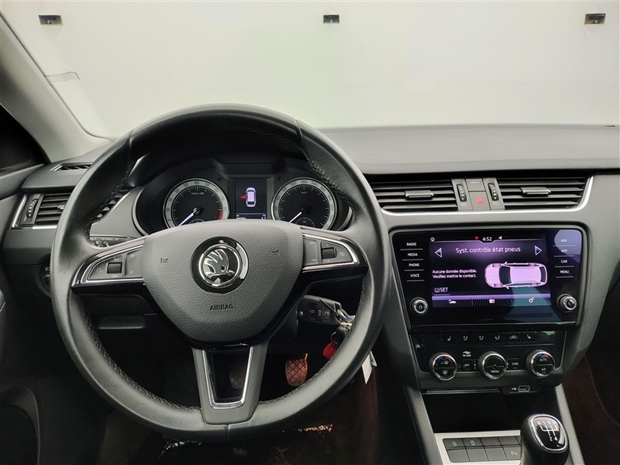 Skoda Octavia 1.6 TDi 115Cv Ambition NAVI / ALU / PDC (2020) - Photo 9