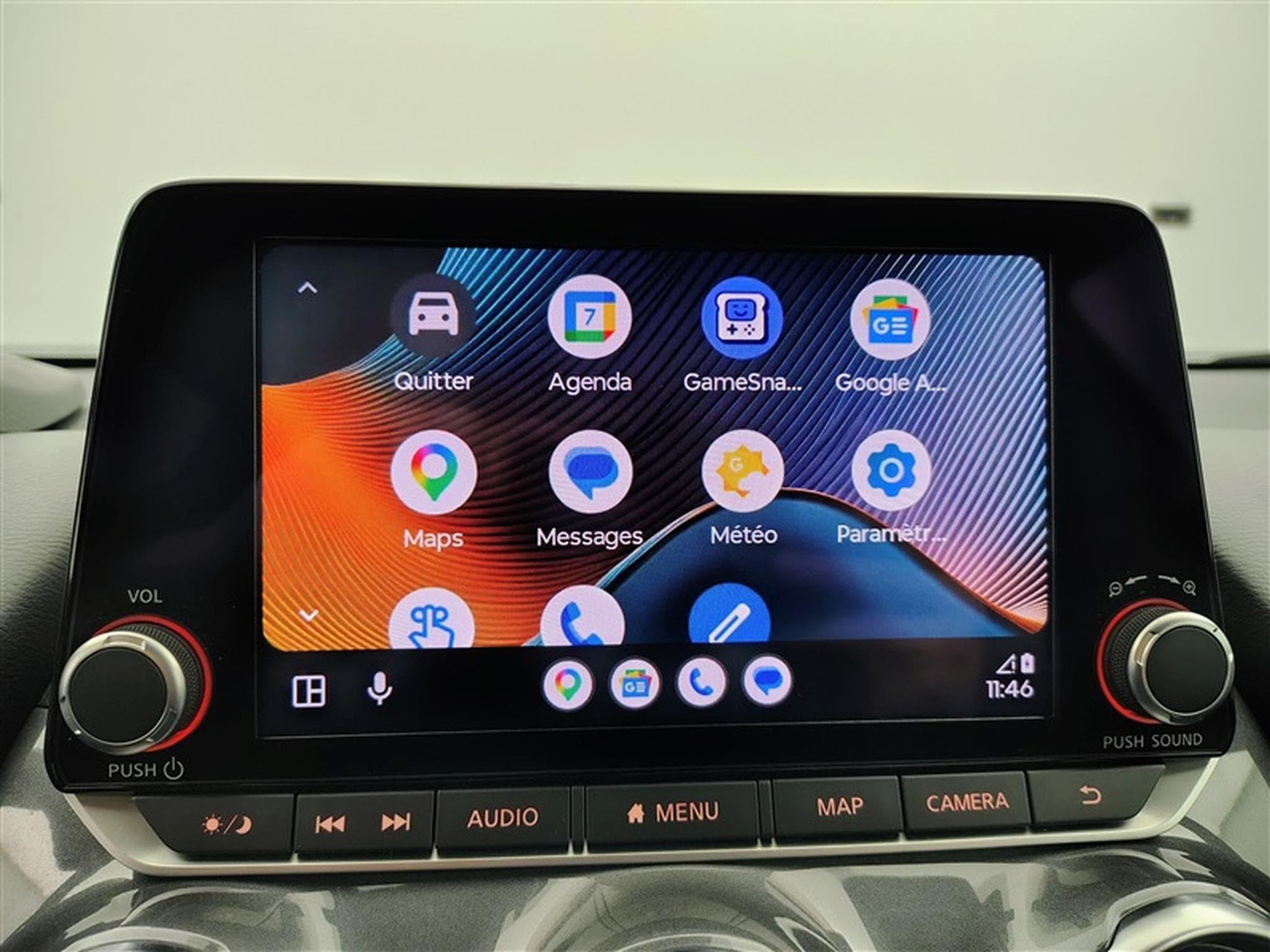 Nissan Juke 1.0 DIG-T 2WD N-Connecta NAVI/FULL LED/JA17/PDC (2023) - Photo 20