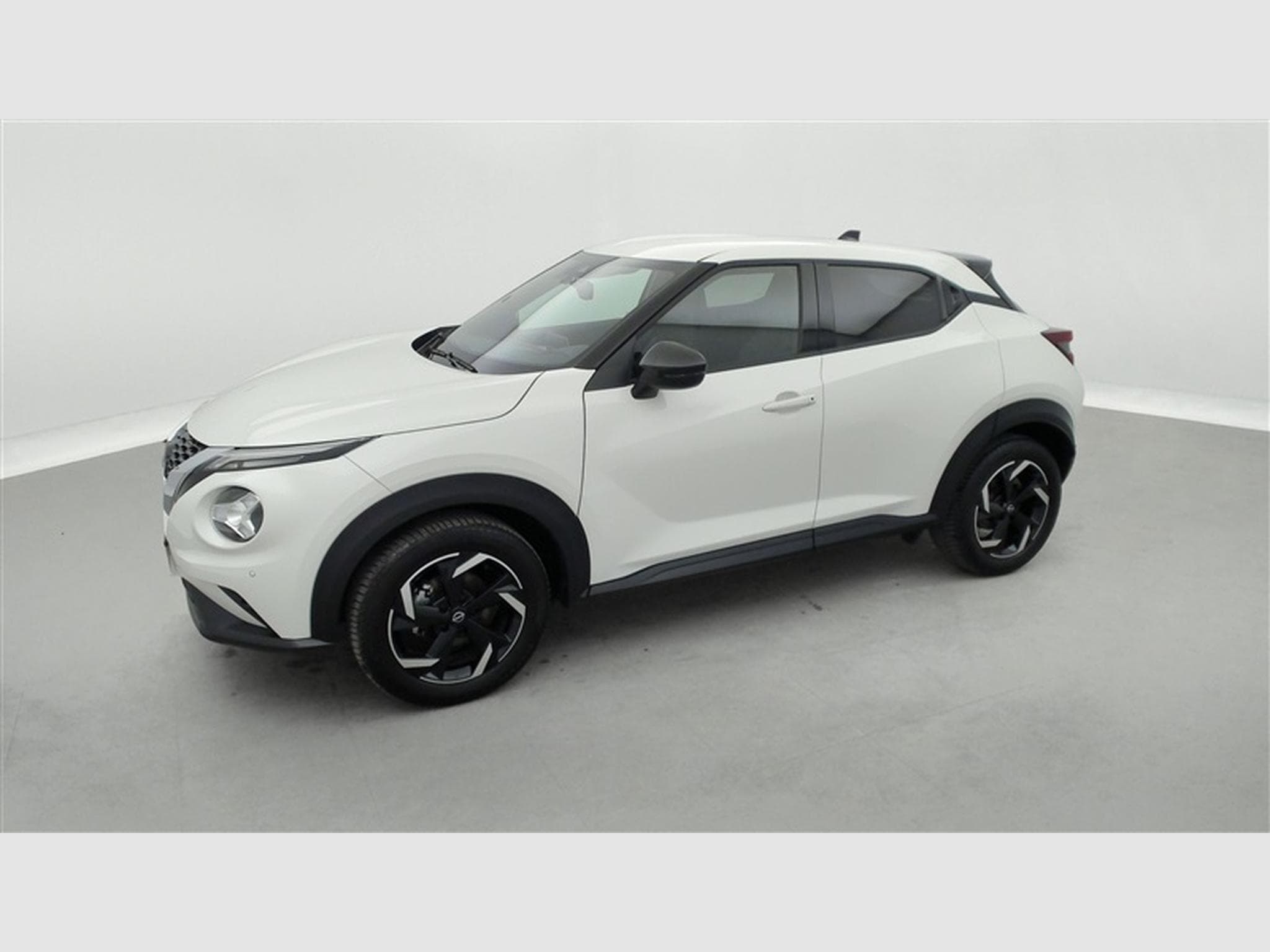 Nissan Juke 1.0 DIG-T 2WD N-Connecta NAVI/FULL LED/JA17/PDC (2023) - Photo 21
