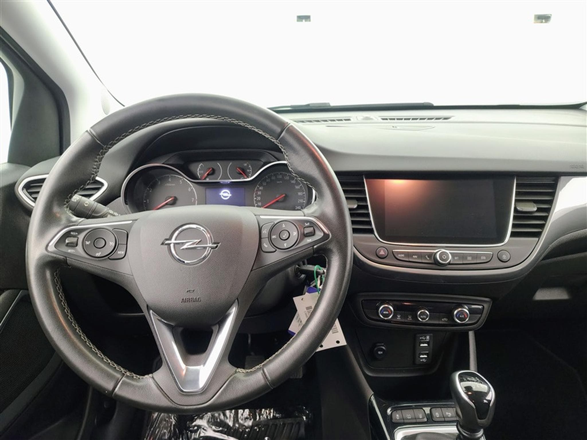 Opel Crossland 1.2 Turbo GS S/S (EU6.4) (2023) - Photo 9