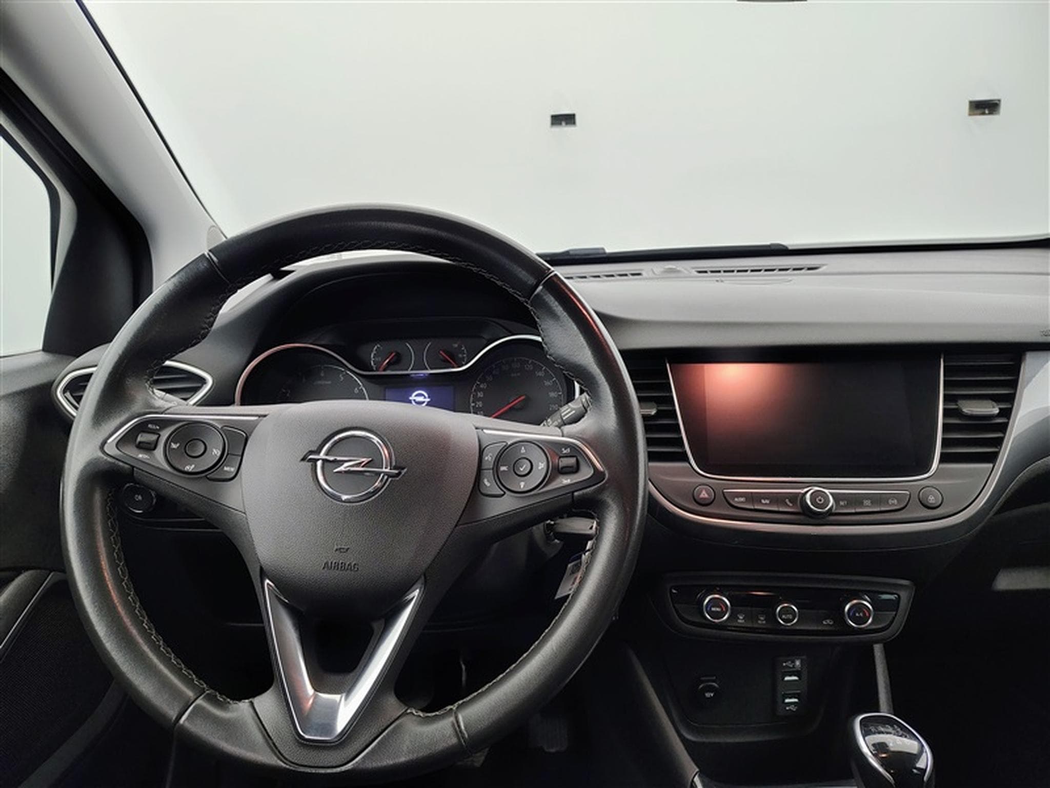 Opel Crossland 1.2 Turbo Elegance S/S (EU6.4) (2023) - Photo 9
