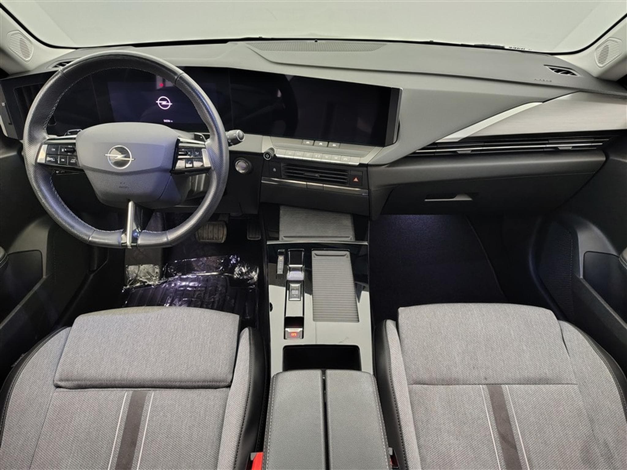 Opel Astra 1.2 Turbo Elégance **AUTO/NAVI/FULL LED/CAMERA** (2023) - Photo 8