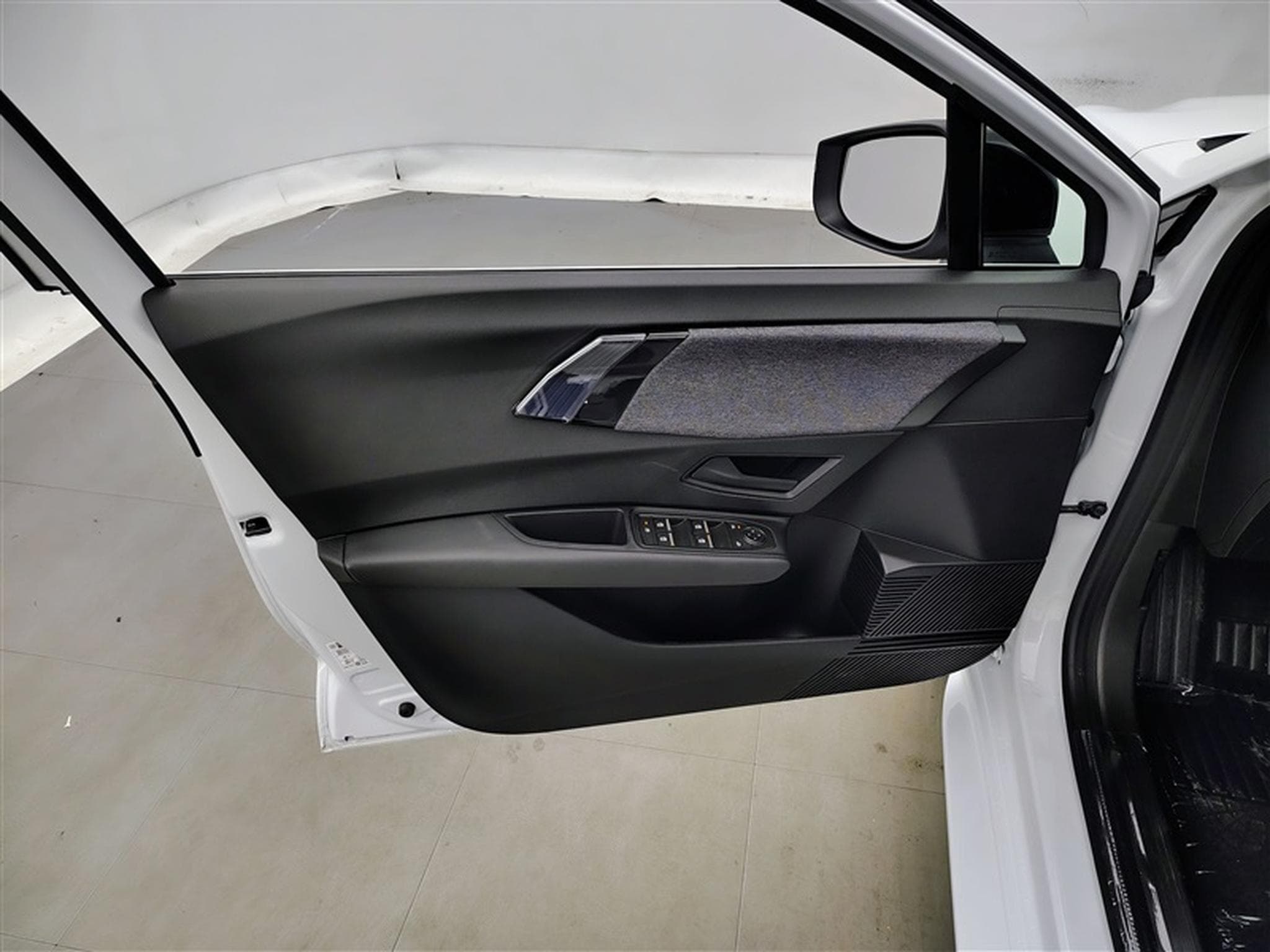 Renault Clio 1.2 TCe 115cv Evolution CARPLAY / FULL LED / CAMERA (2026) - Photo 17