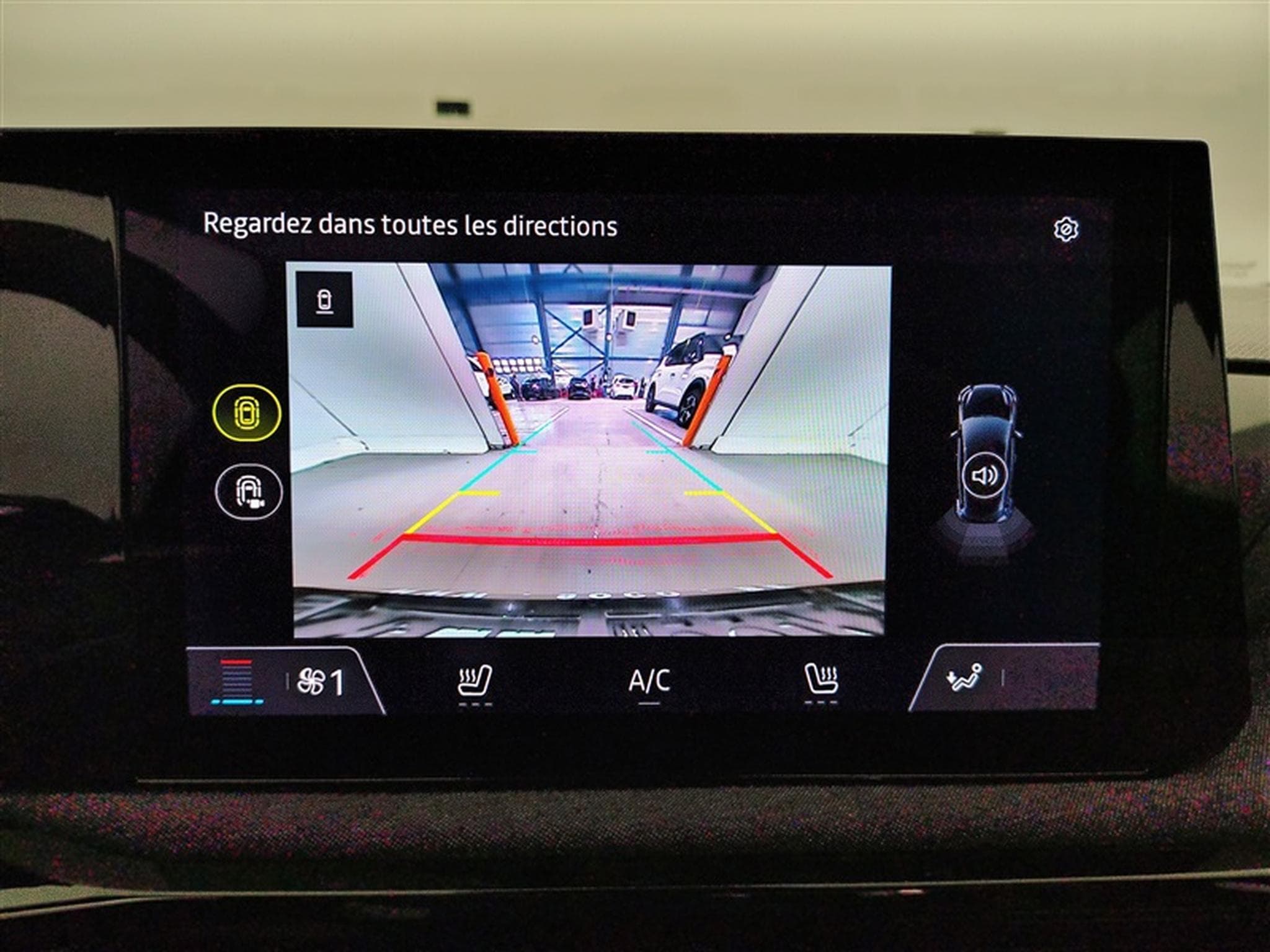 Renault Clio 1.2 TCe 115cv Evolution CARPLAY / FULL LED / CAMERA (2026) - Photo 18