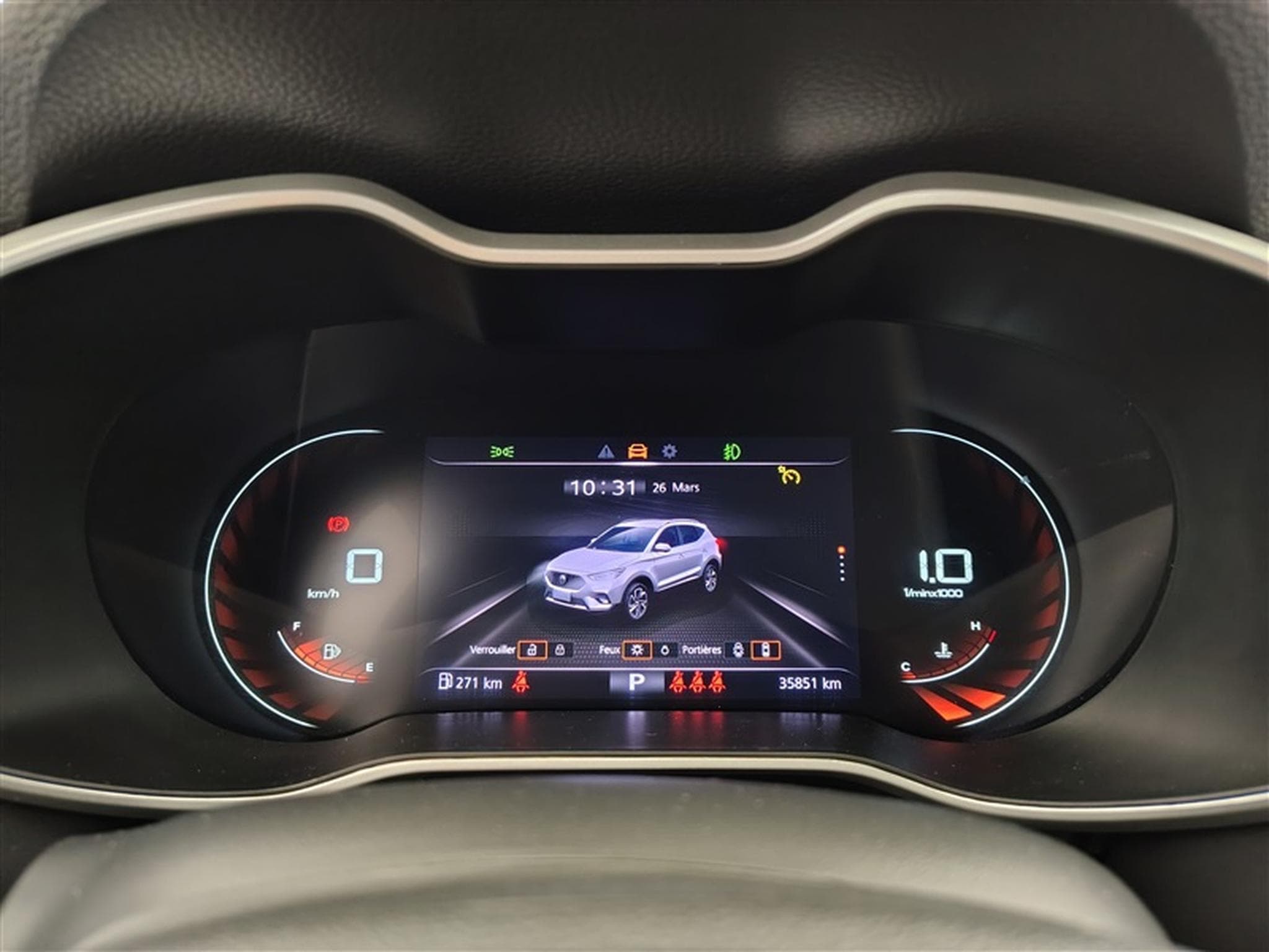 MG ZS 1.0 T-GDi 110cv AUTO Luxury NAVI / FULL LED / CUIR / CAMERA (2024) - Photo 10