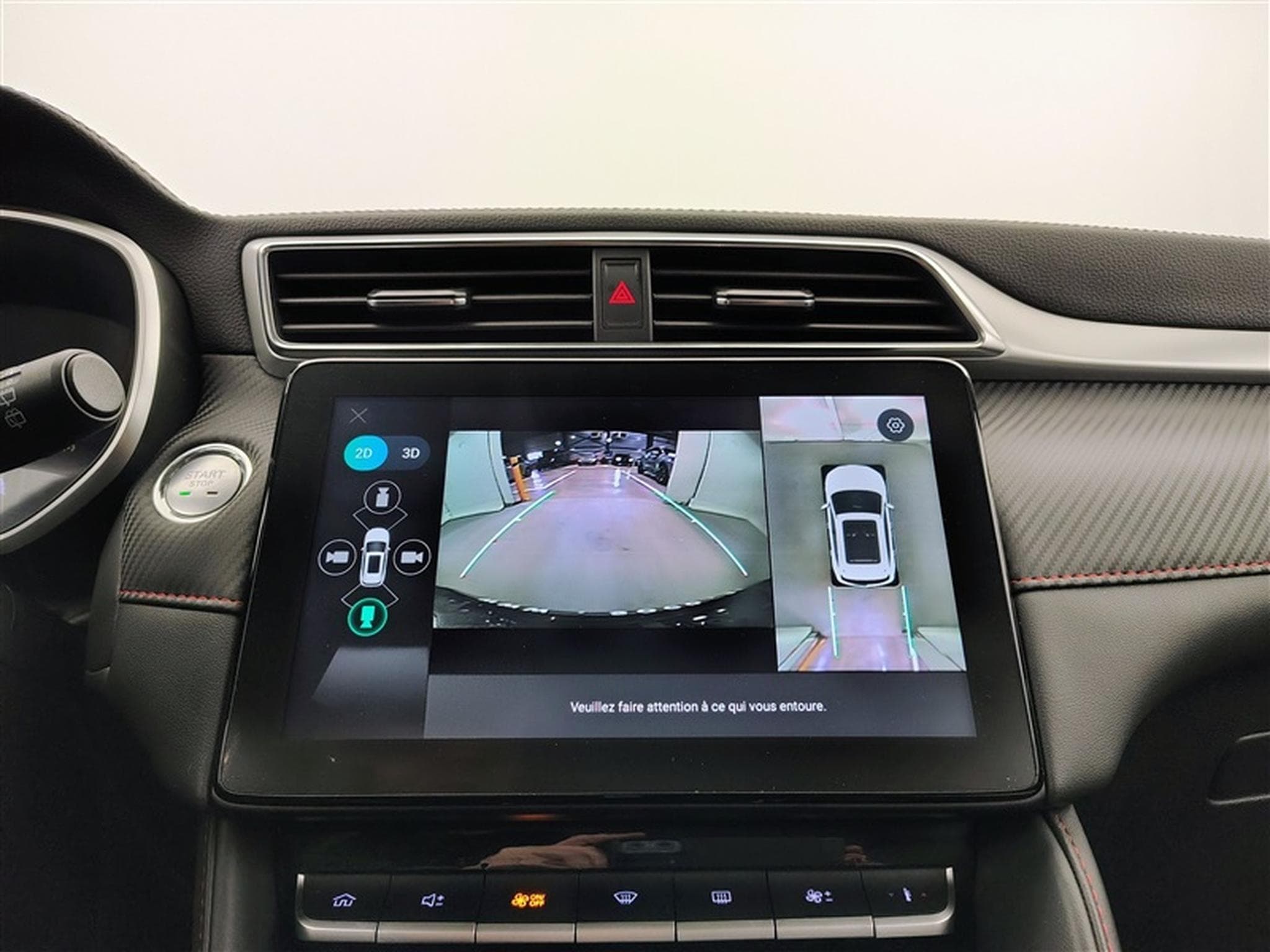 MG ZS 1.0 T-GDi 110cv AUTO Luxury NAVI / FULL LED / CUIR / CAMERA (2024) - Photo 18