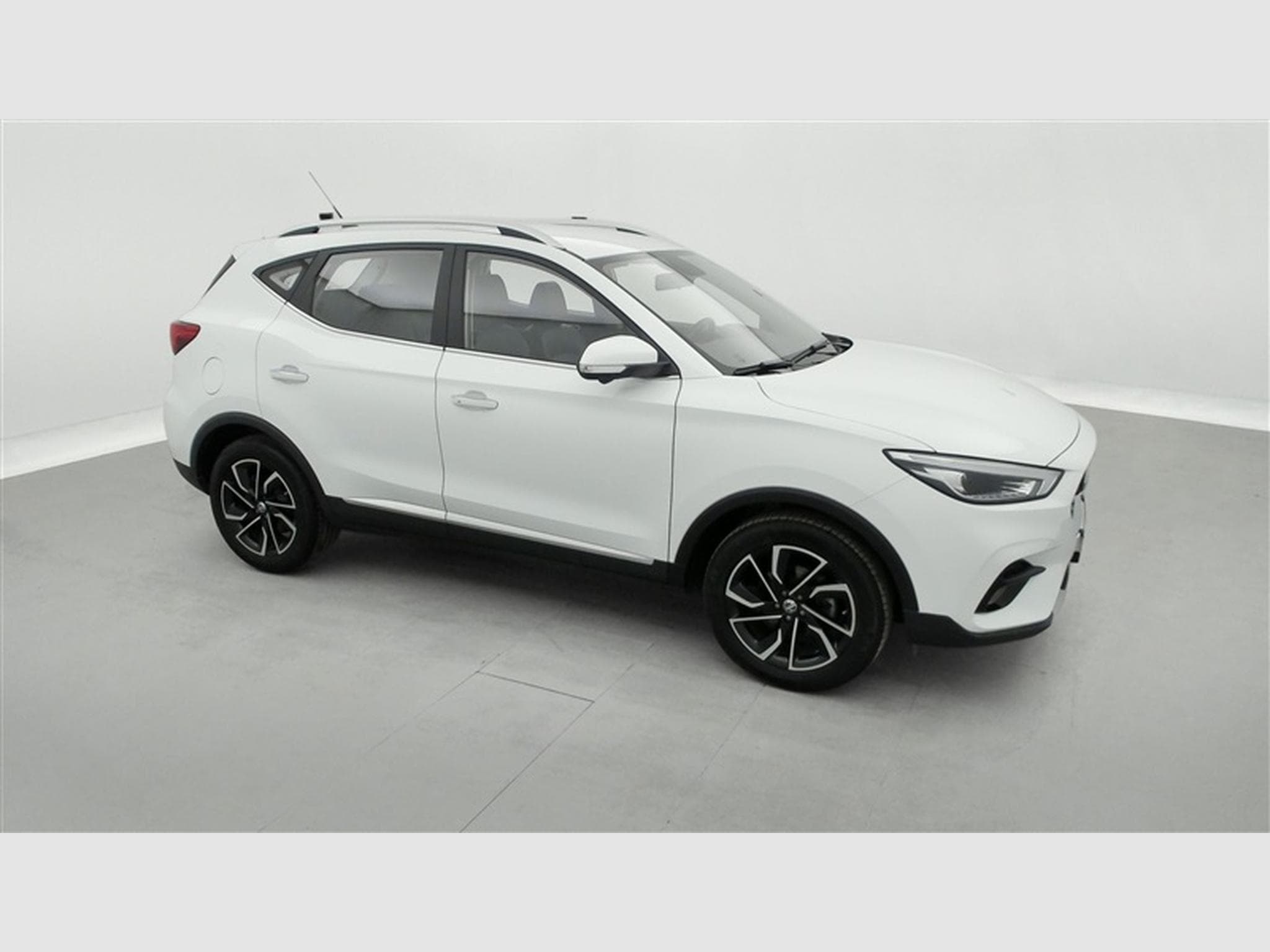 MG ZS 1.0 T-GDi 110cv AUTO Luxury NAVI / FULL LED / CUIR / CAMERA (2024) - Photo 23