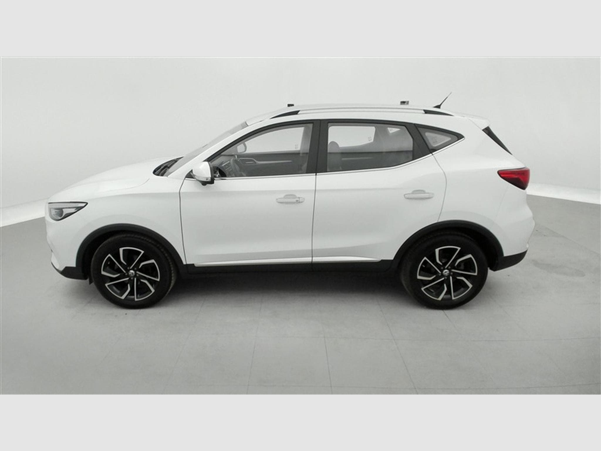 MG ZS 1.0 T-GDi 110cv AUTO Luxury NAVI / FULL LED / CUIR / CAMERA (2024) - Photo 3