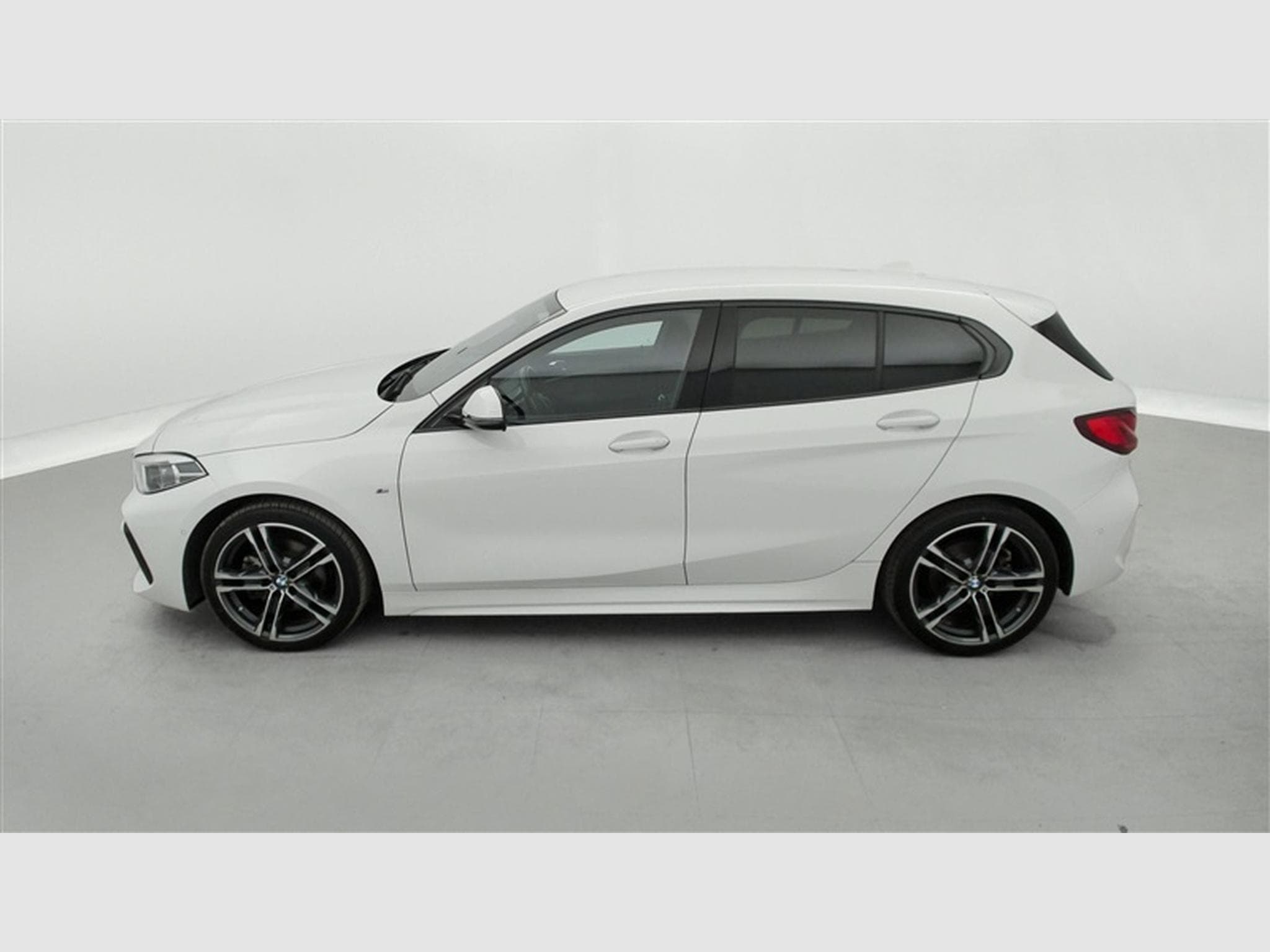 BMW 118 iA Pack M NAVI / FULL LED / S-CUIR (2023) - Photo 3