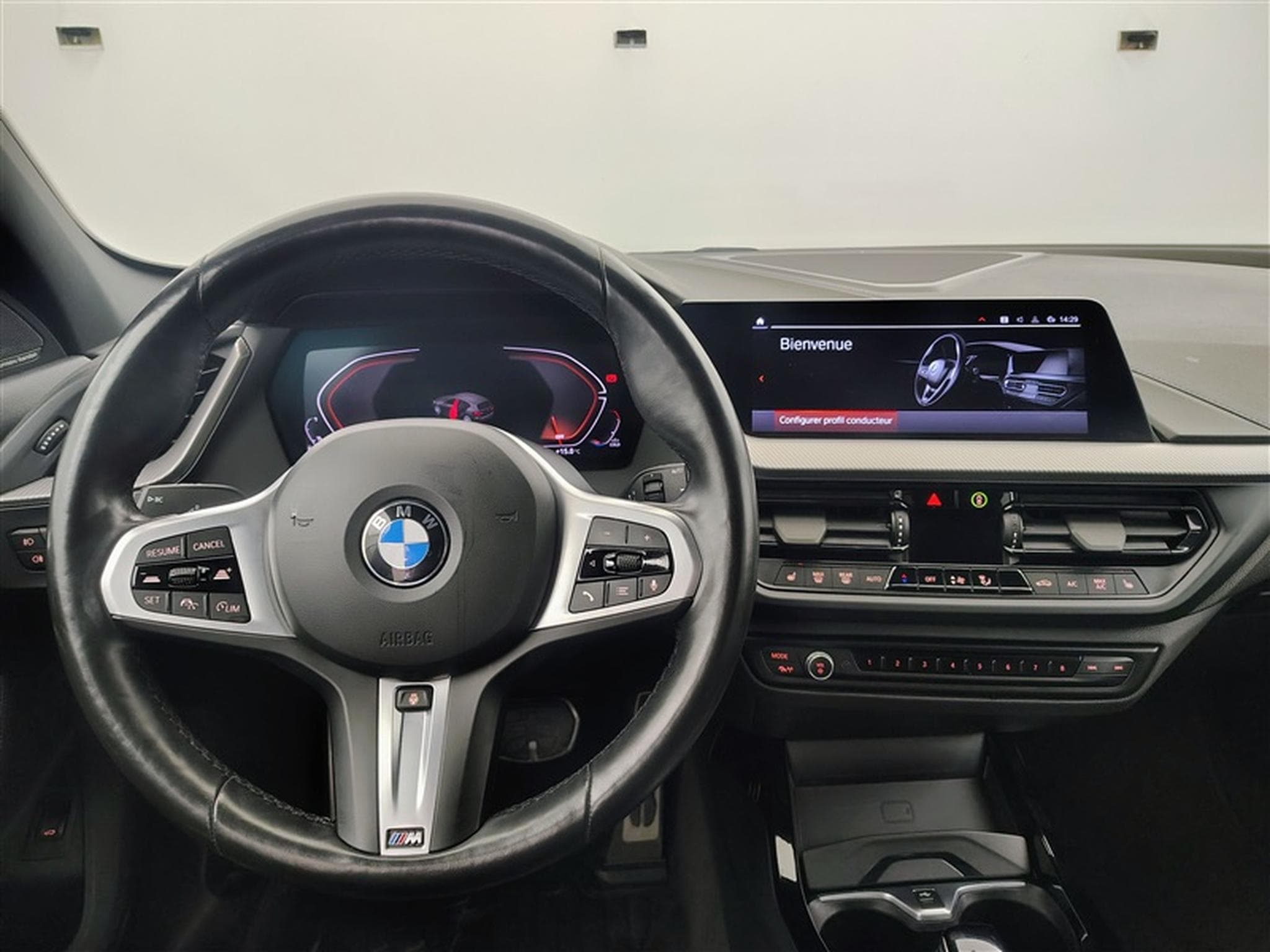 BMW 118 iA Pack M NAVI / FULL LED / S-CUIR (2023) - Photo 9