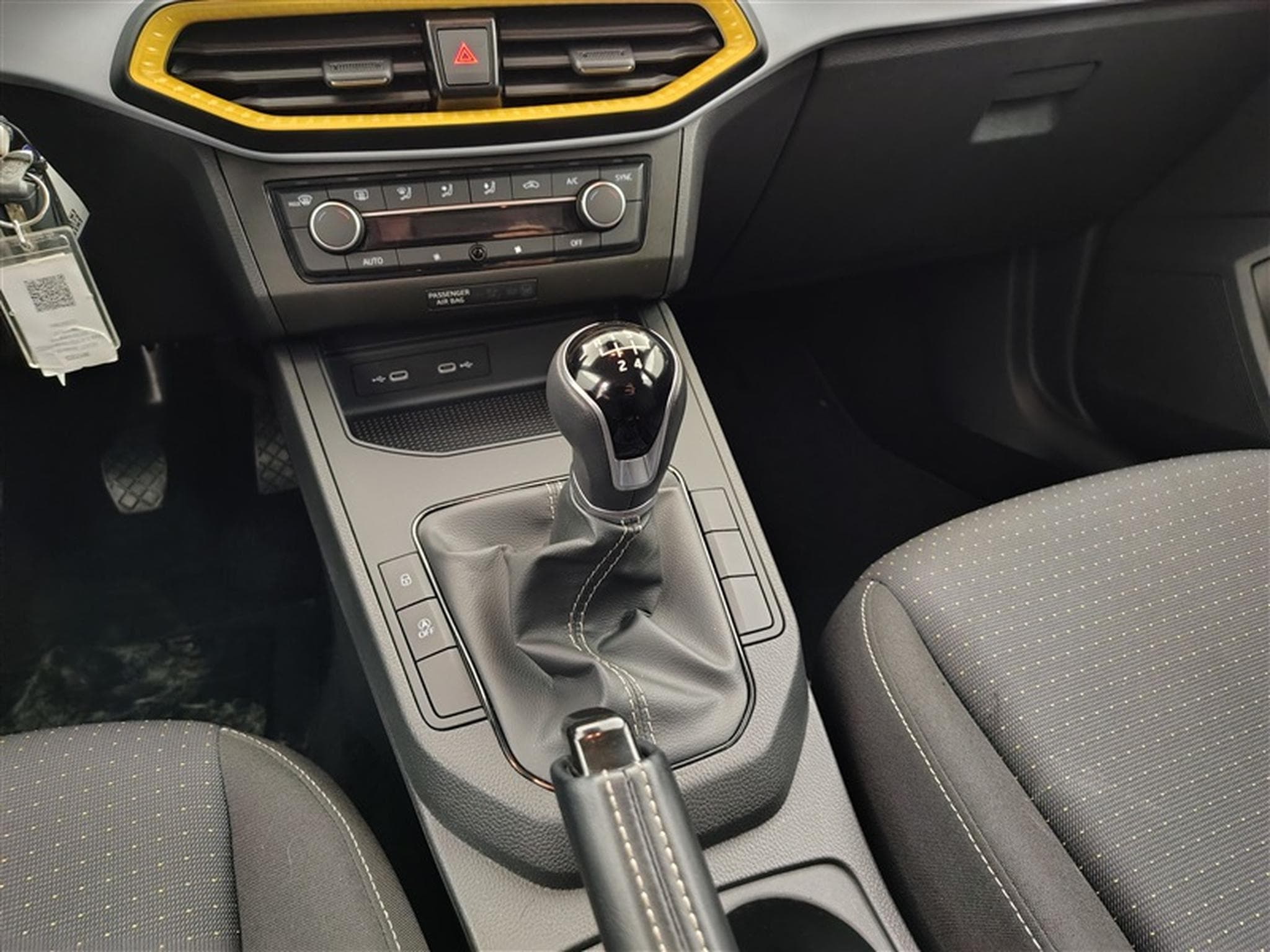 Seat Ibiza 1.0 TSI 95Cv Style FULL LED / ALU / PDC (2024) - Photo 12
