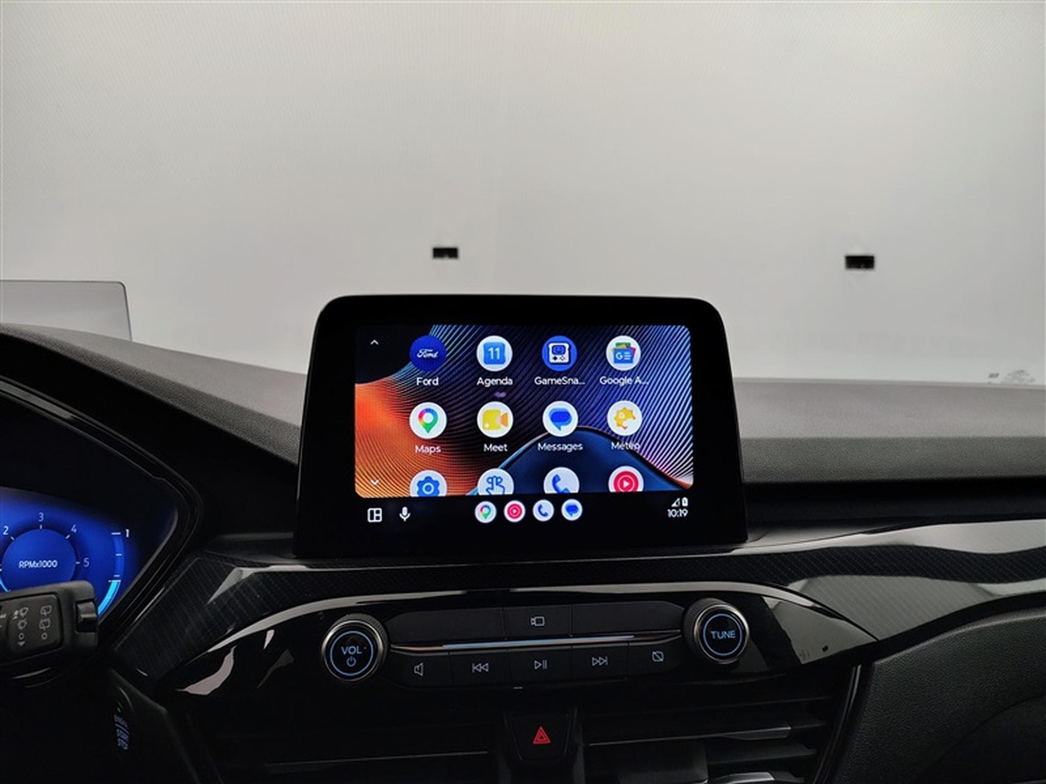 Ford Kuga 2.0 TDCi 120cv PowerShift ST-Line NAVI / FULL LED / CAMERA (2023) - Photo 22