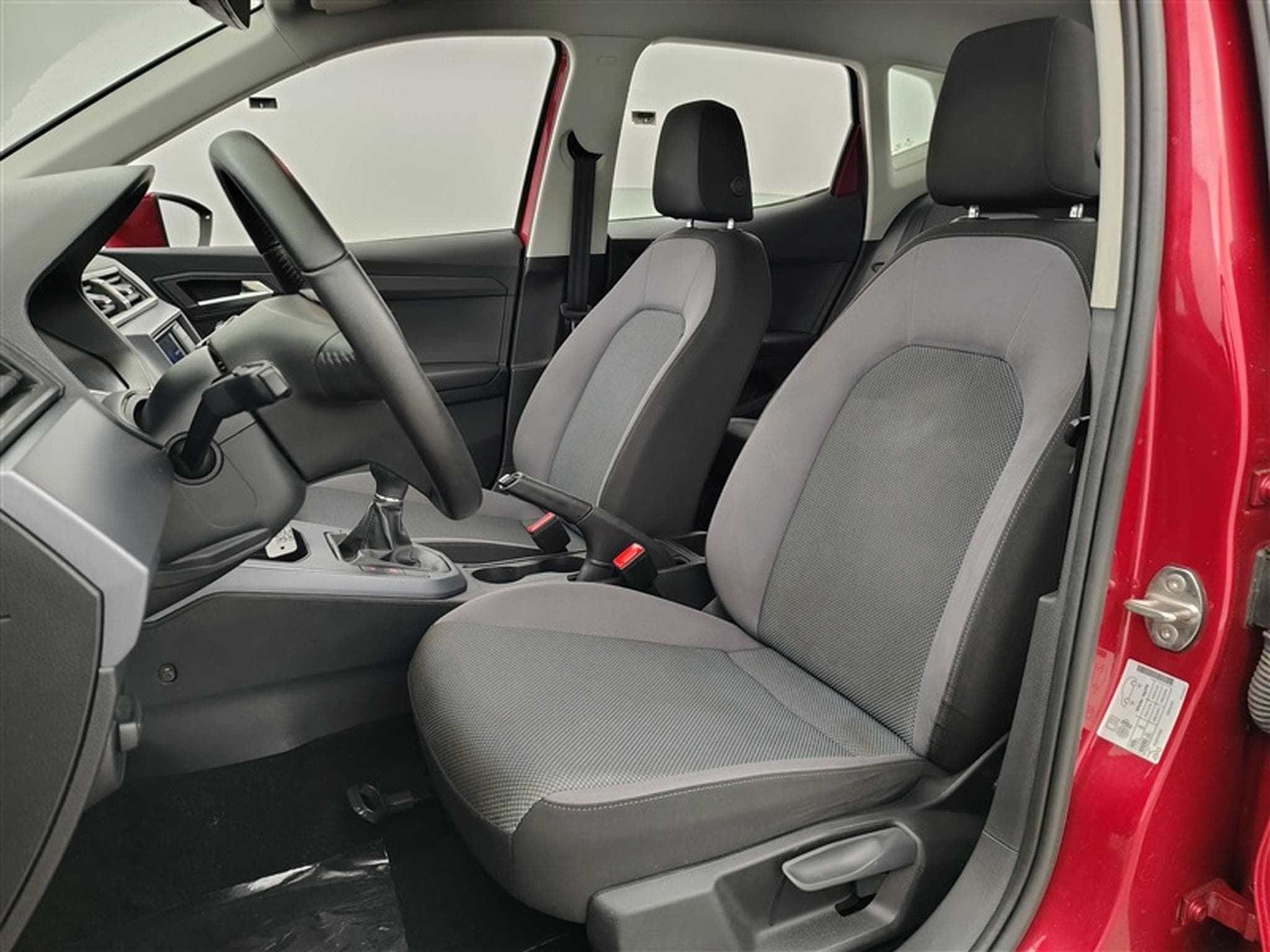 Seat Arona 1.0 TSI Move! Navi DSG (2021) - Photo 7