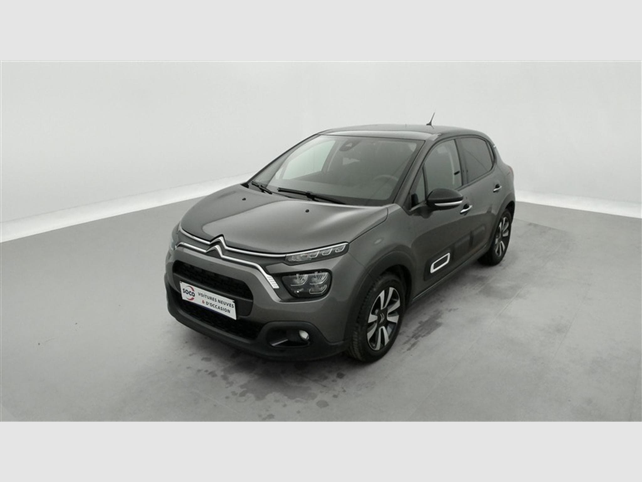 Citroen C3 1.2i PureTech Shine CARPLAY / FULL LED / JA 16" (2023) - Photo 1