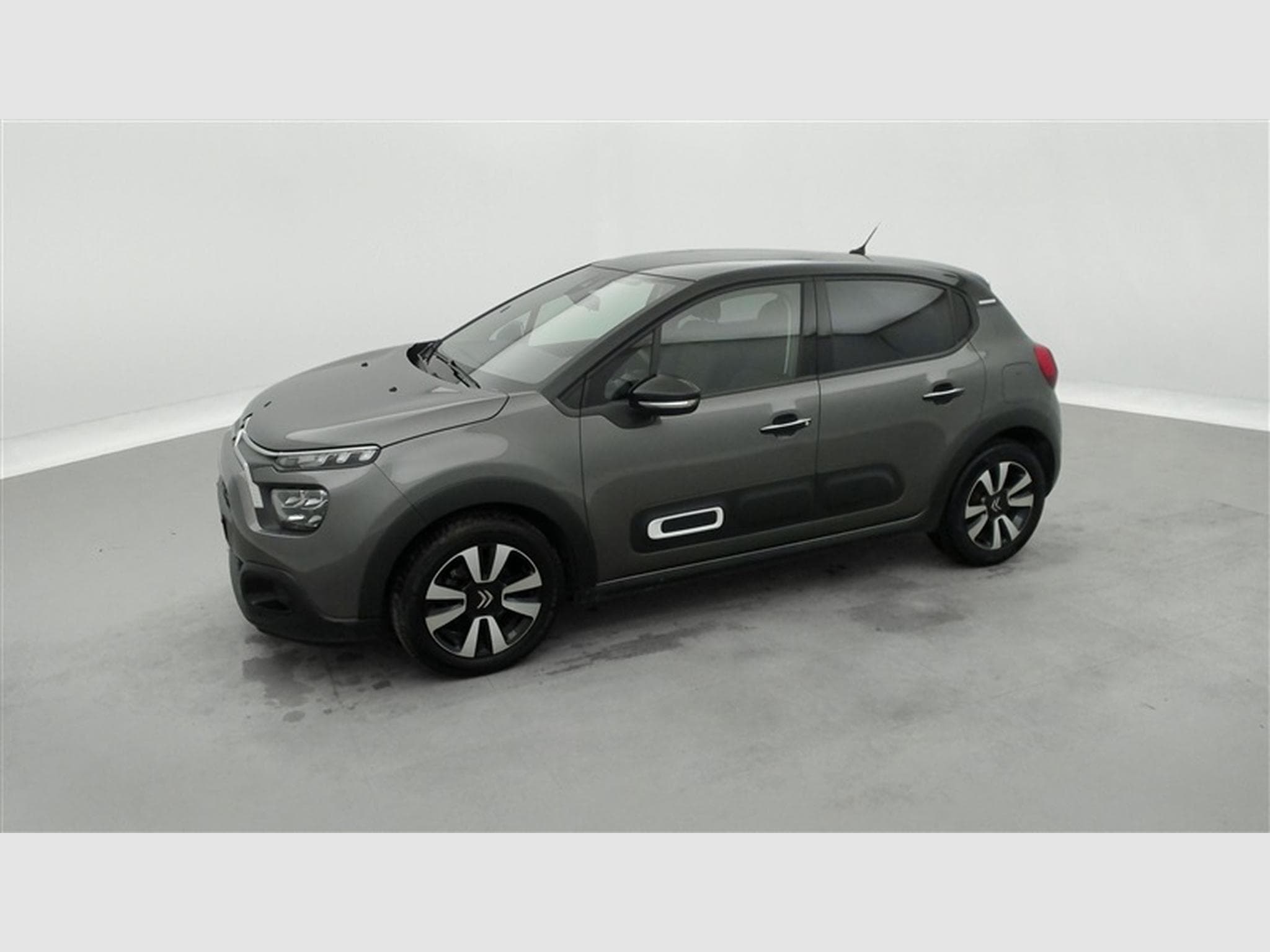 Citroen C3 1.2i PureTech Shine CARPLAY / FULL LED / JA 16" (2023) - Photo 20