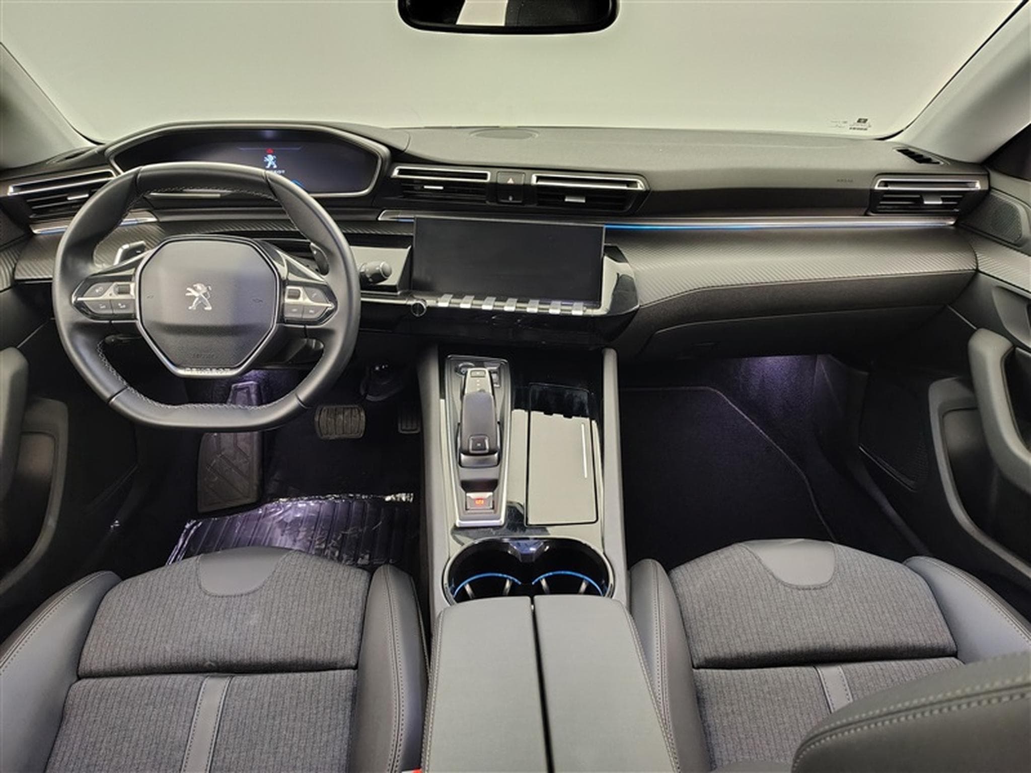 Peugeot 508 SW 1.2 PureTech Allure Pack Navi / Led / PDC av+ar (2022) - Photo 7
