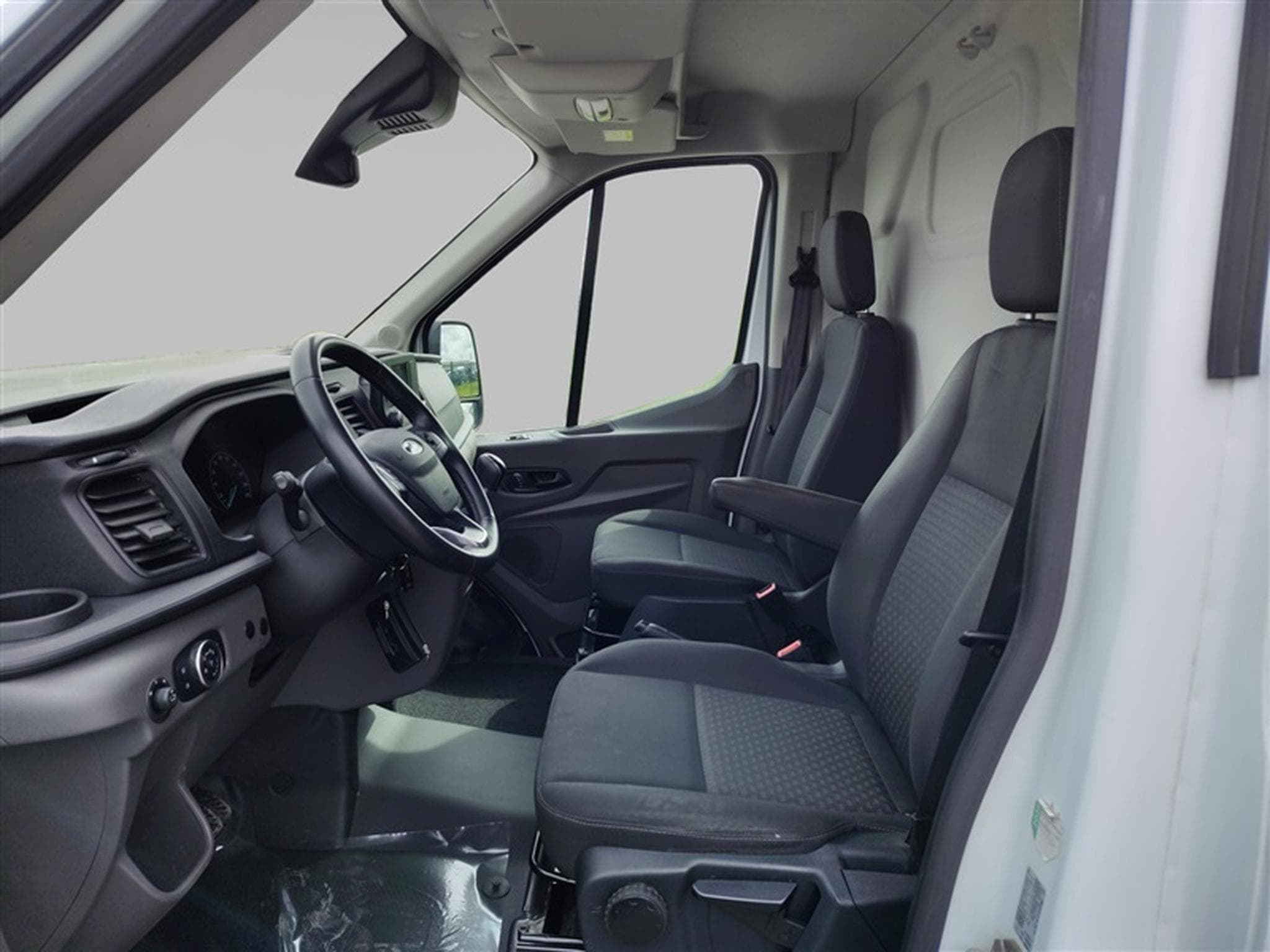 Ford Transit 2.0 TDCi L2H2 Trend CLIM / PDC AV-AR (2022) - Photo 6