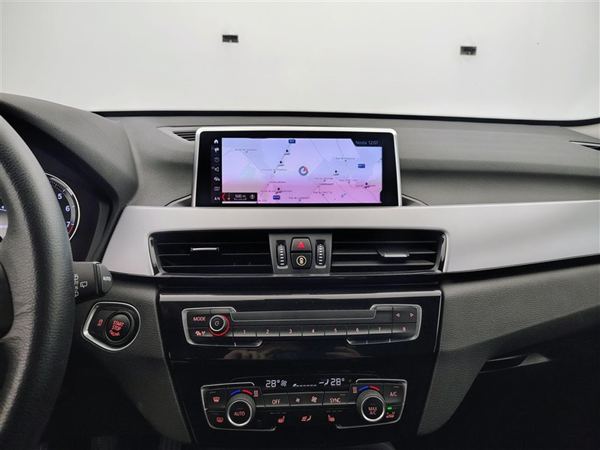 BMW X1 1.5i sDrive18 Business CUIR/NAVI/JA17/PDC AV AR (2021) - Photo 11