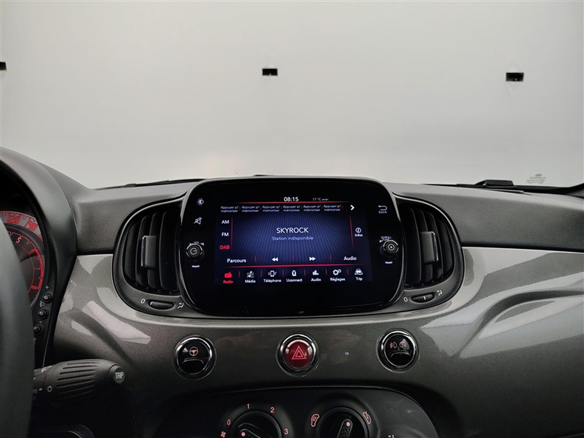 Fiat 500 1.0i MHEV Pop CARPLAY / PDC (2023) - Foto 10