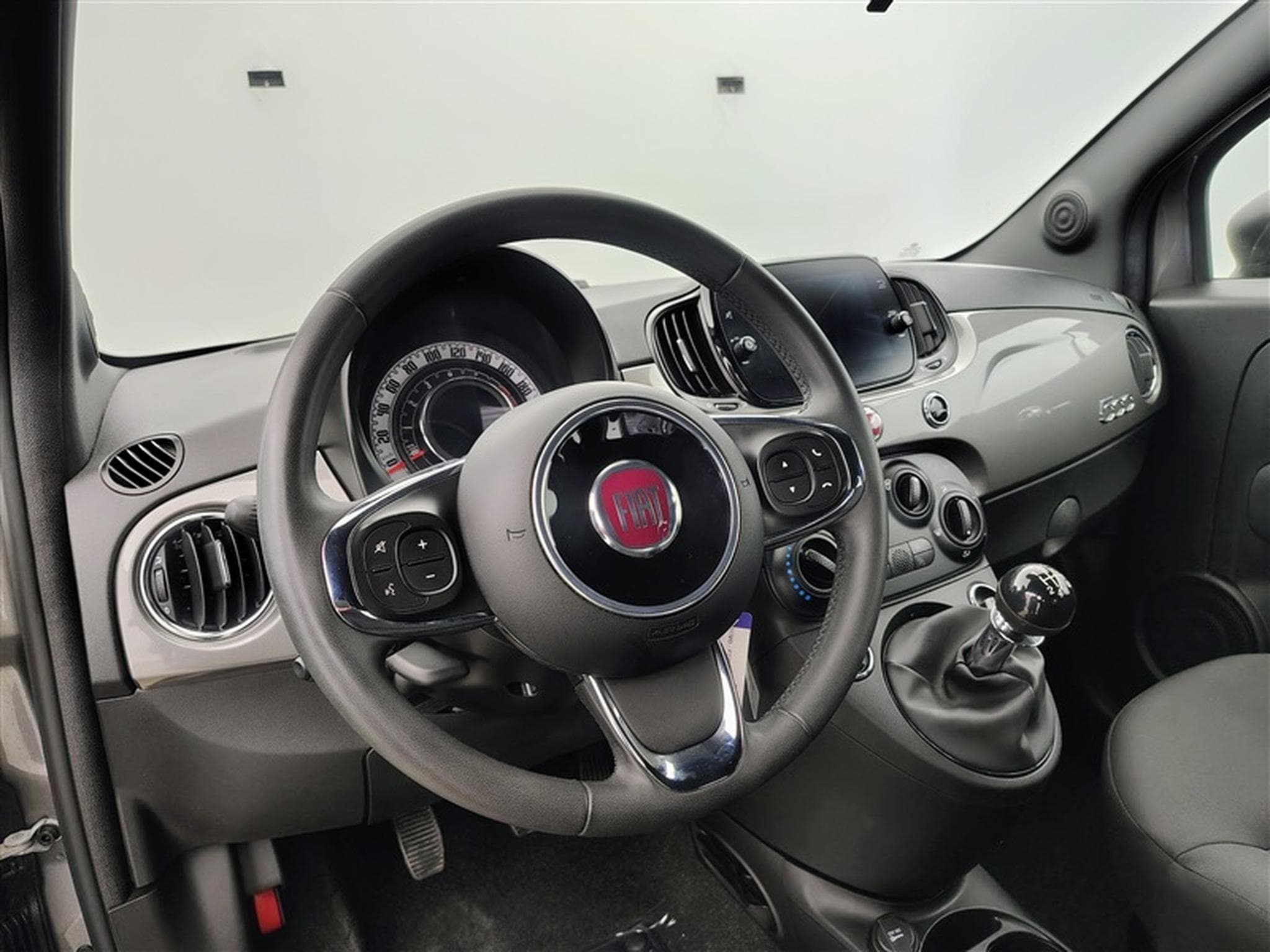 Fiat 500 1.0i MHEV Pop CARPLAY / PDC (2023) - Foto 7