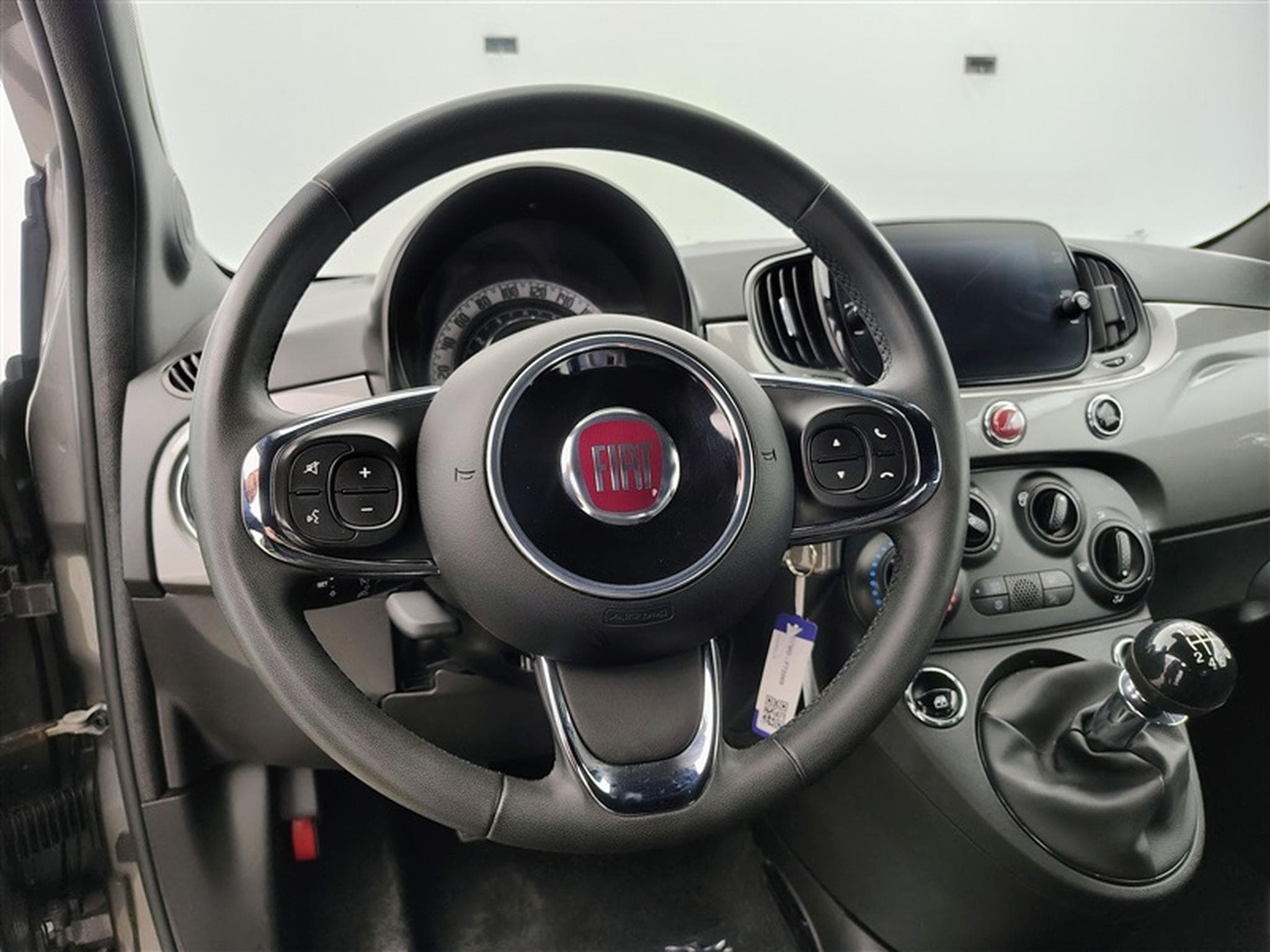 Fiat 500 1.0i MHEV Pop CARPLAY / PDC (2023) - Foto 8