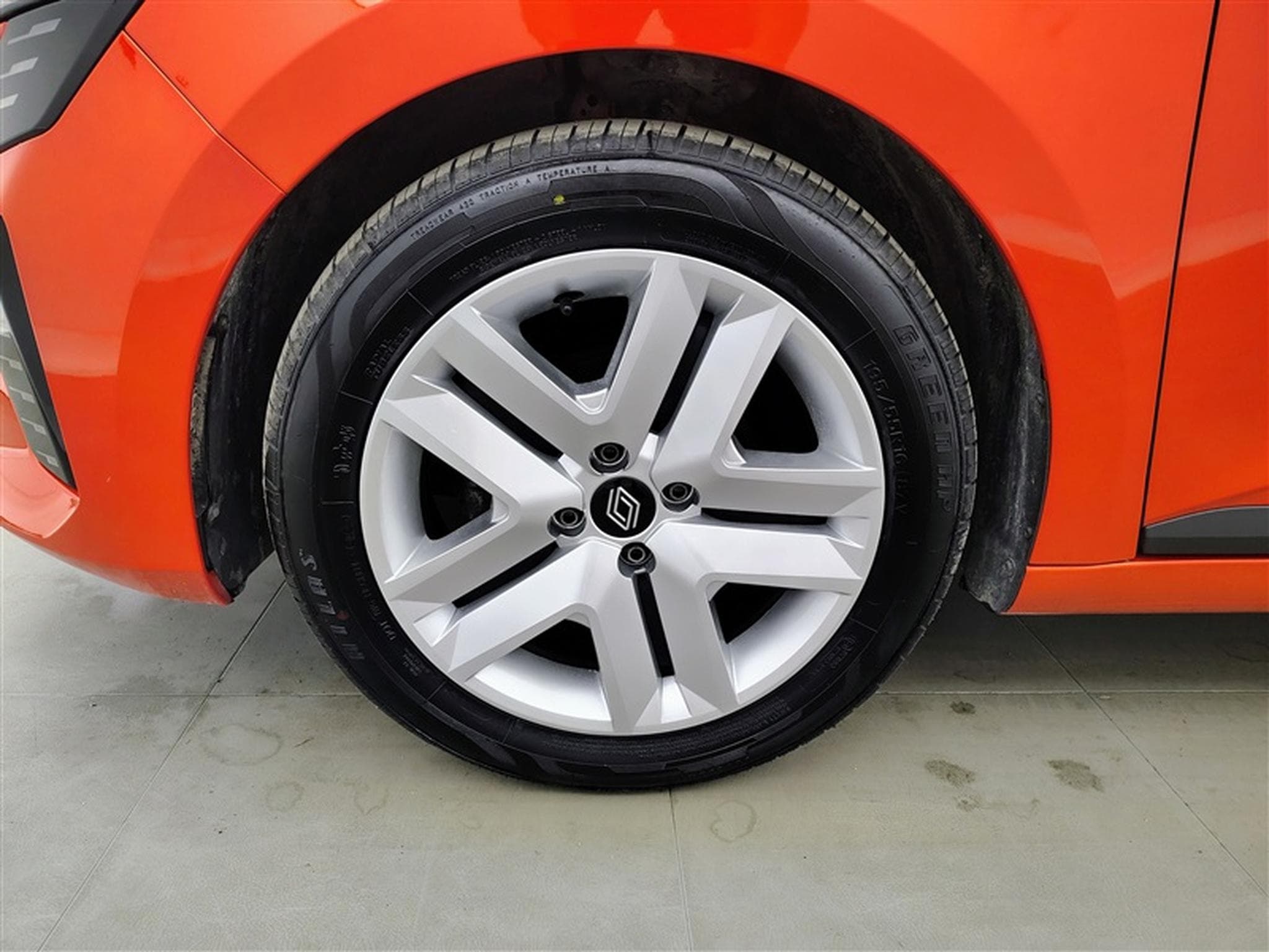 Renault Clio 1.0 SCe Evolution *NAVI/FULL LED/PDC* (2024) - Foto 6