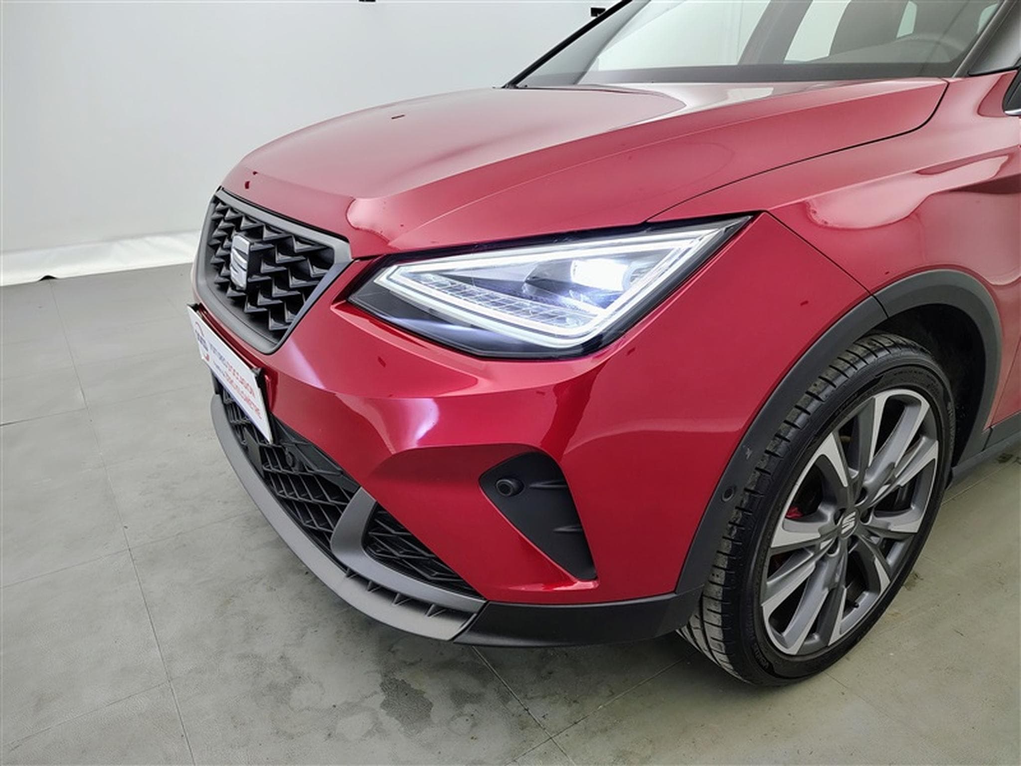 Seat Arona 1.0 TSI 115cv FR NAVI / FULL LED / SIEGES SPORT / CAMERA (2025) - Foto 15