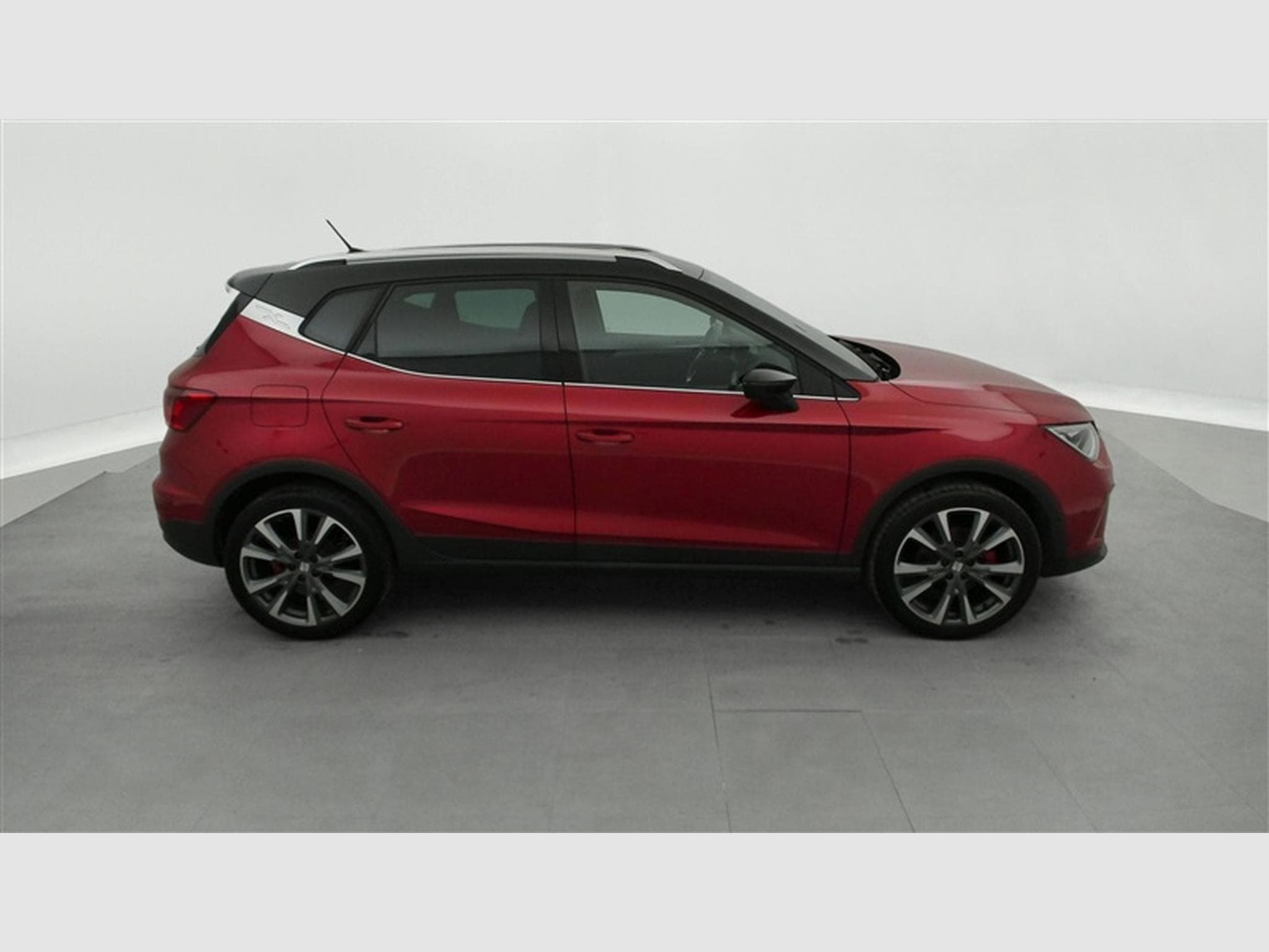 Seat Arona 1.0 TSI 115cv FR NAVI / FULL LED / SIEGES SPORT / CAMERA (2025) - Foto 24