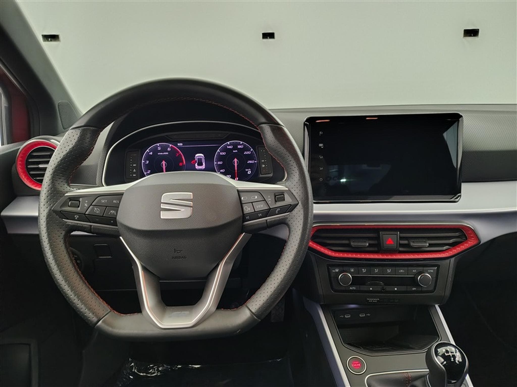 Seat Arona 1.0 TSI 115cv FR NAVI / FULL LED / SIEGES SPORT / CAMERA (2025) - Foto 9