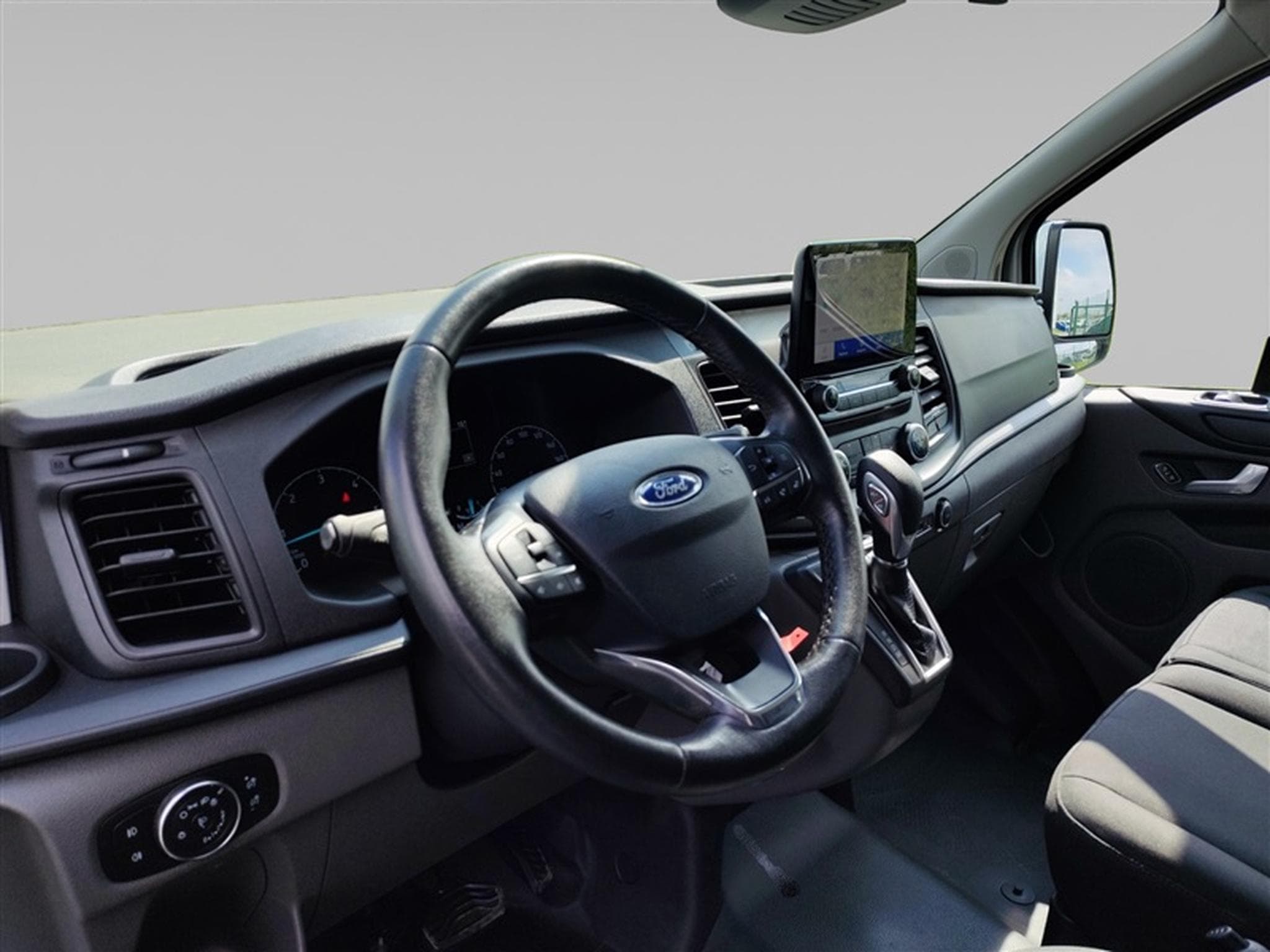 Ford Transit 2.0 TDCi 96KW 340 L1 Trend AT6 (2020) - Photo 8