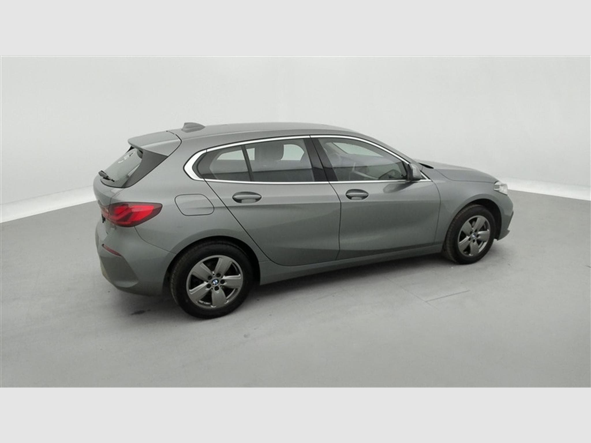 BMW 116 116i Business Line NAVI/FULL LED/JA16/PDC AV AR (2023) - Photo 25