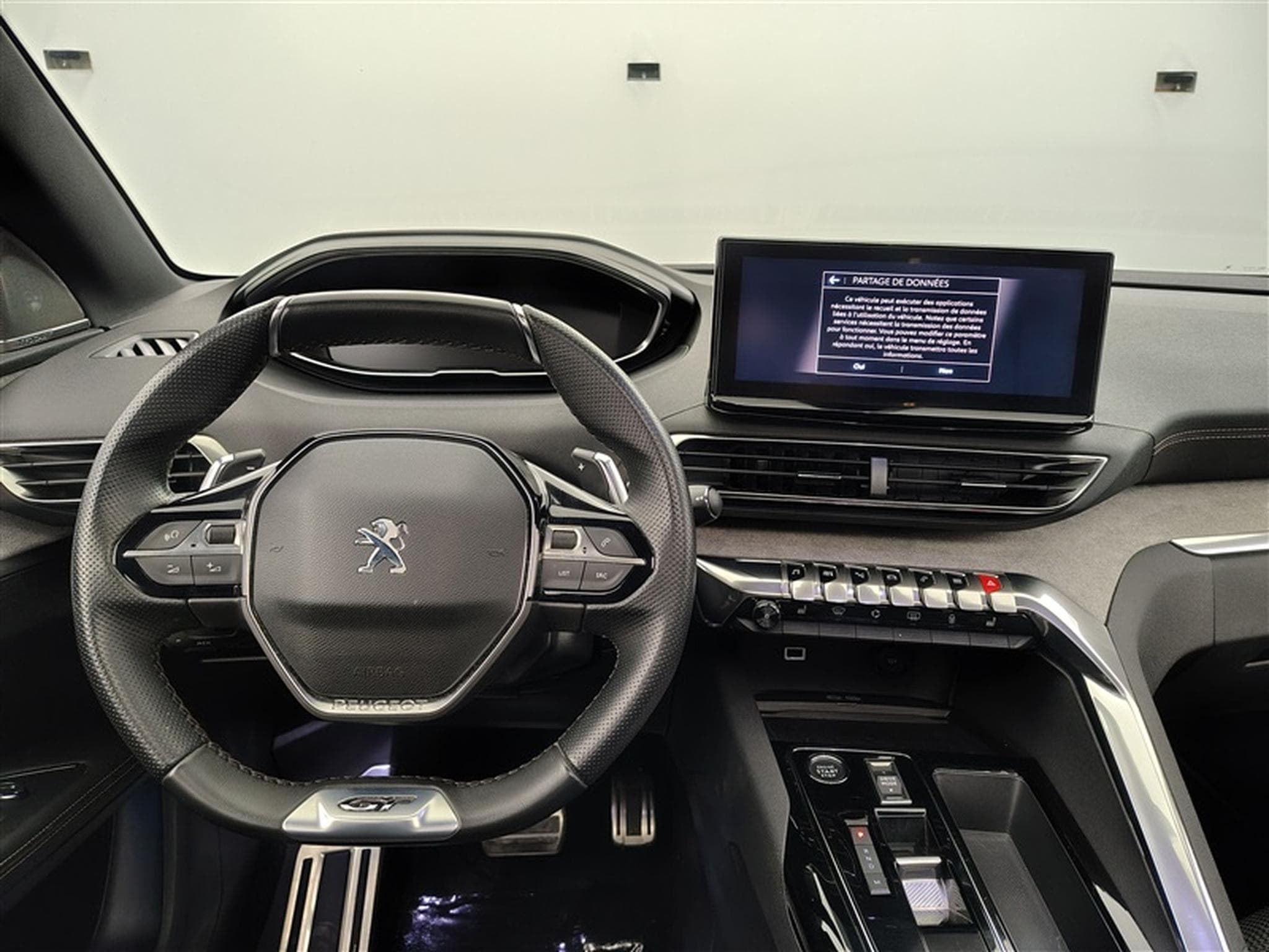 Peugeot 5008 1.2 GT Line 7Pl  Navi / Led / Toit Pano (2023) - Photo 9