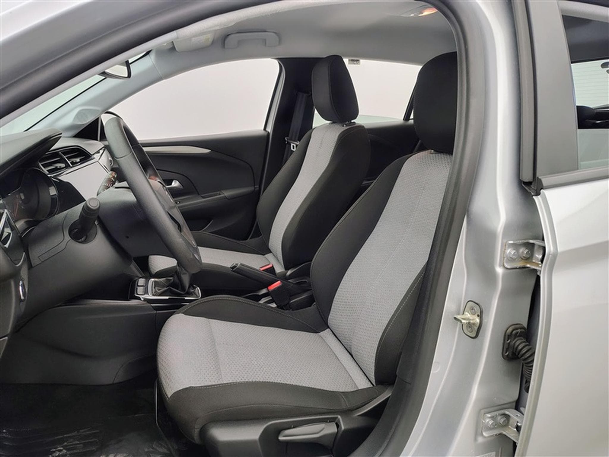 Opel Corsa 1.2i  Business S/S (2024) - Photo 6