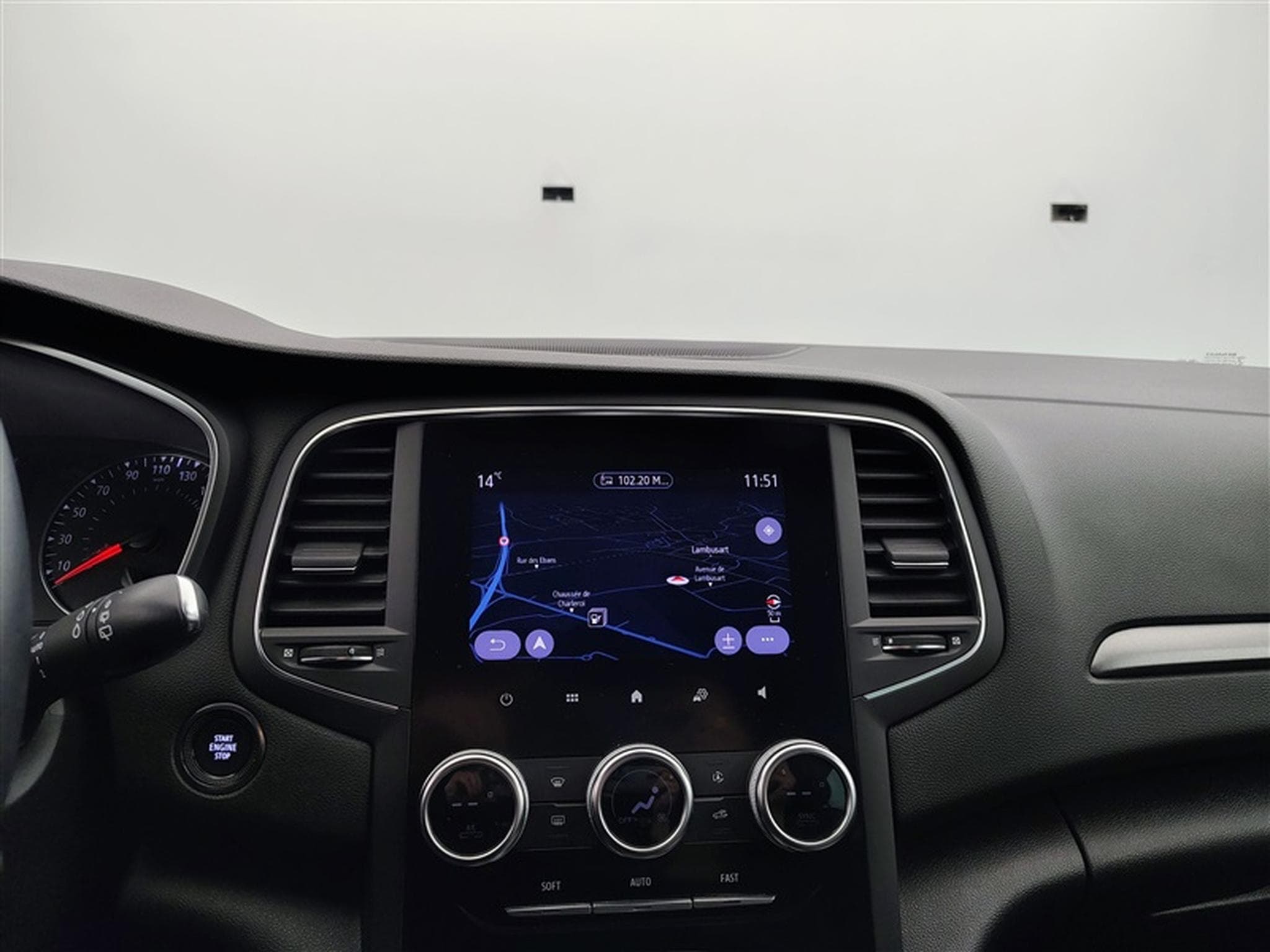 Renault Megane 1.0 TCe Limited GPF°NAV°CARPLAY°FULL LED°CAM°PDC AV-AR (2021) - Photo 11