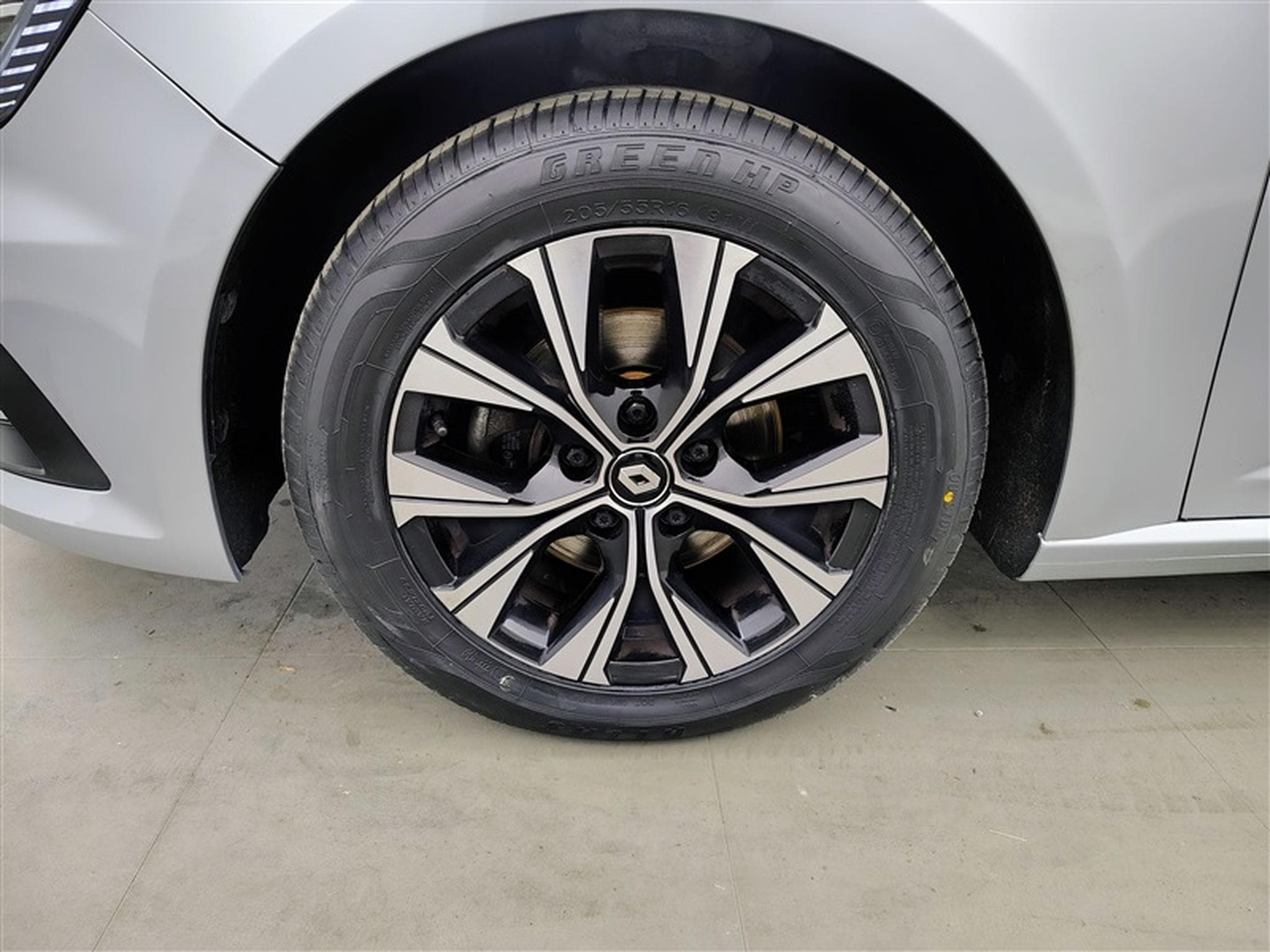 Renault Megane 1.0 TCe Limited GPF°NAV°CARPLAY°FULL LED°CAM°PDC AV-AR (2021) - Photo 6