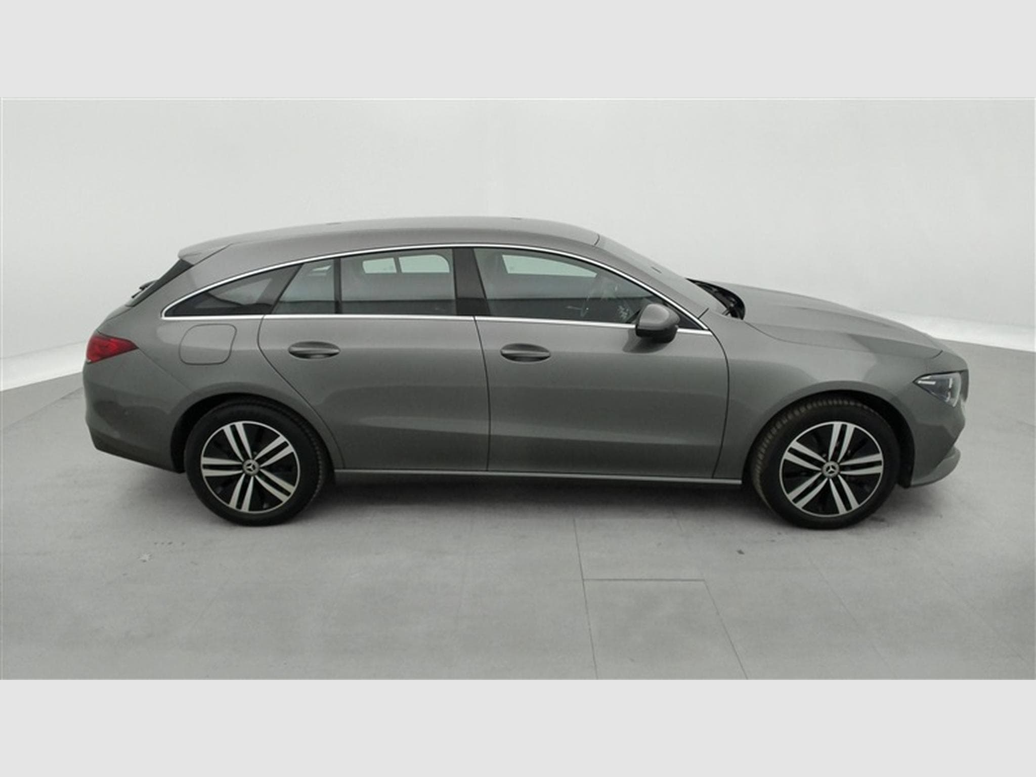 Mercedes CLA 250 e PHEV Business Line  Navi / Led / PDC av+ar (2022) - Photo 24