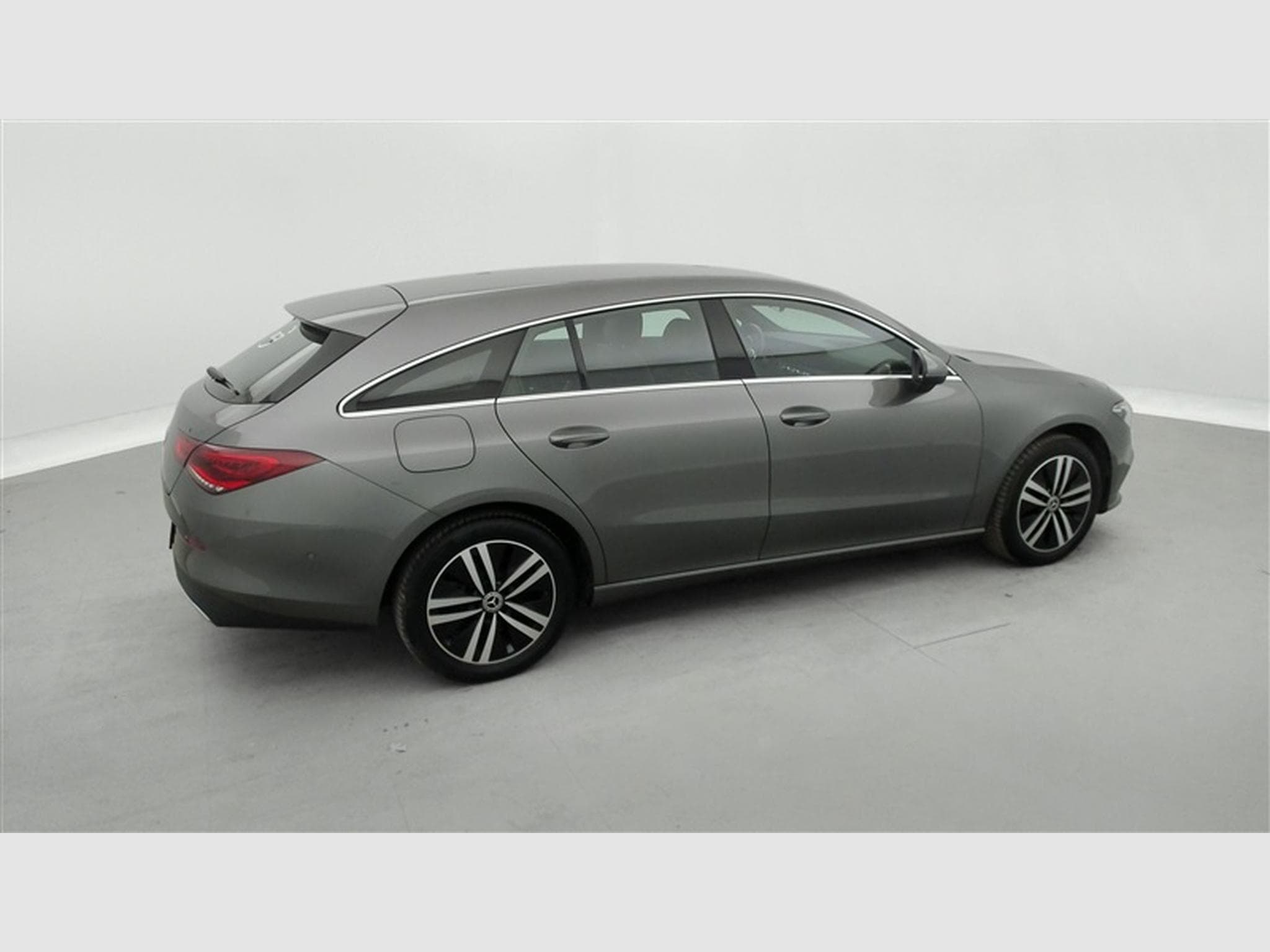 Mercedes CLA 250 e PHEV Business Line  Navi / Led / PDC av+ar (2022) - Photo 25