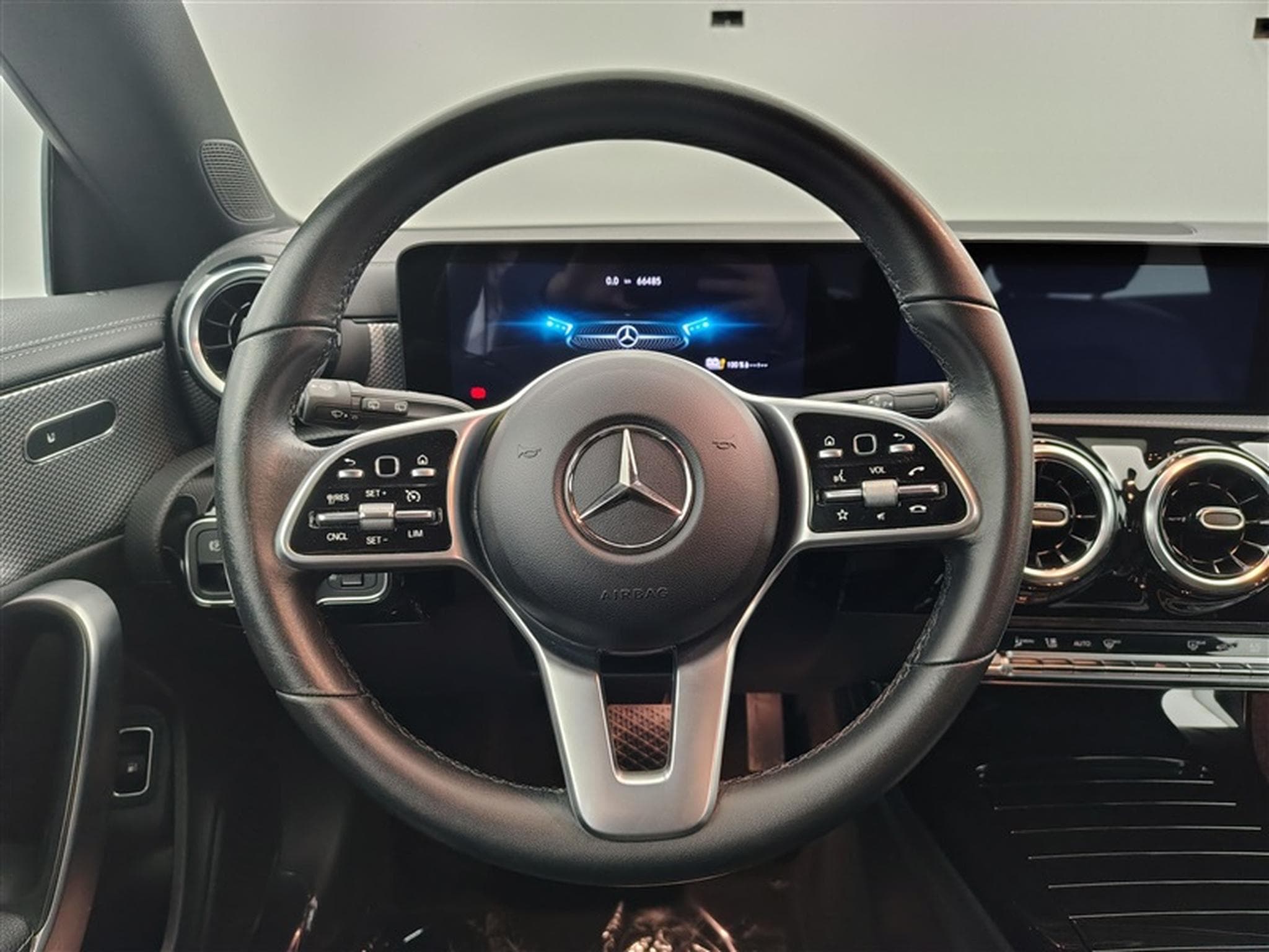 Mercedes CLA 250 e PHEV Business Line  Navi / Led / PDC av+ar (2022) - Photo 9