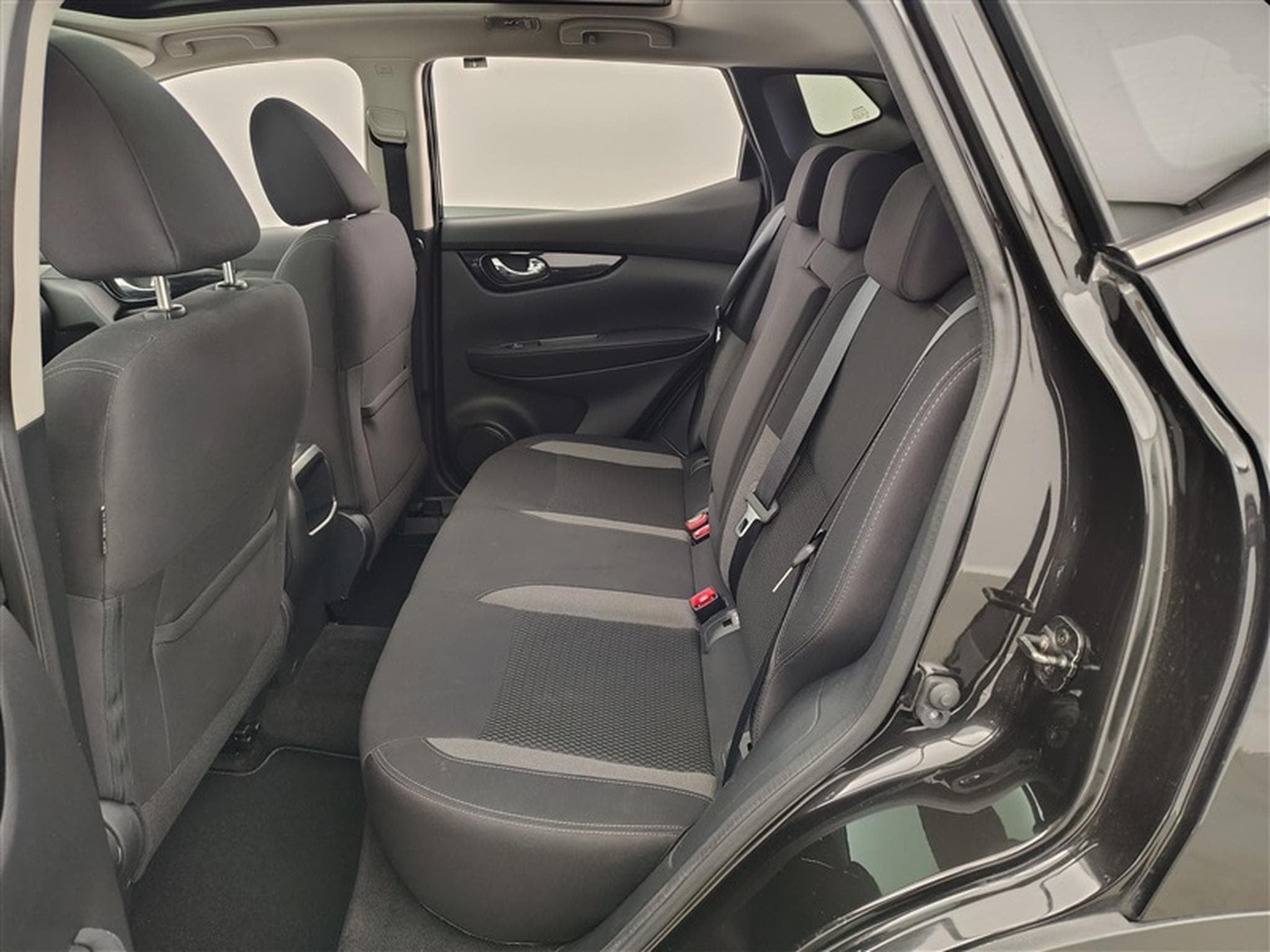 Nissan Qashqai 1.3 DIG-T Urban Edition (2021) - Photo 13