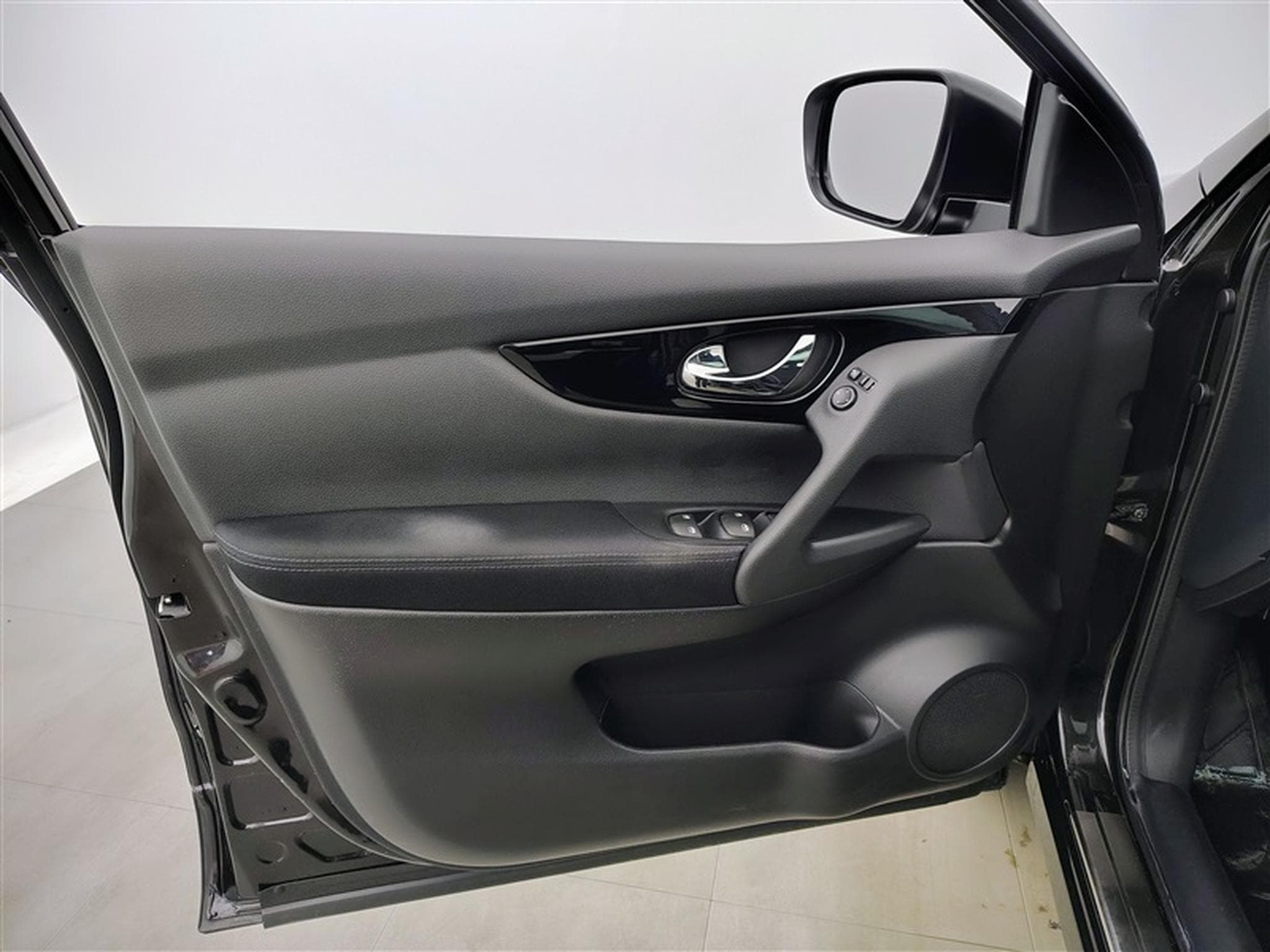 Nissan Qashqai 1.3 DIG-T Urban Edition (2021) - Photo 16